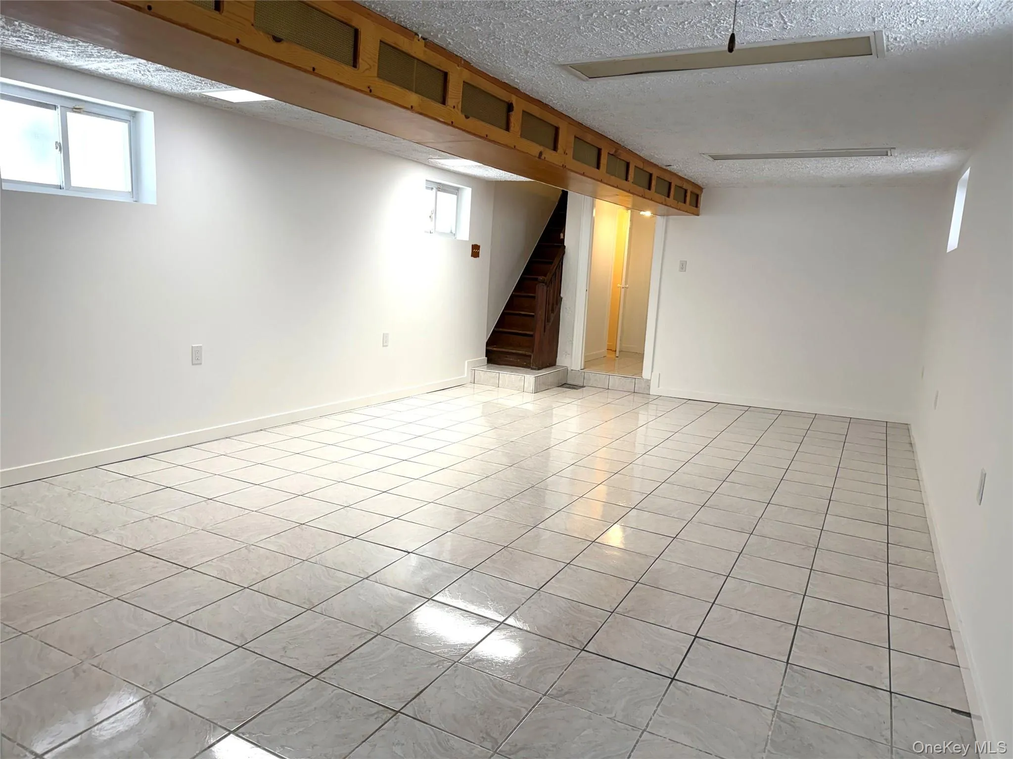 14957 21st Avenue, New York, NY, 3 Bedrooms Bedrooms, 7 Rooms Rooms,1 BathroomBathrooms,Residential,For Rent,21st,0,974876 14957 21st Avenue, New York, NY, 3 Bedrooms Bedrooms, 7 Rooms Rooms,1 BathroomBathrooms,Residential,For Rent,21st,0,974876