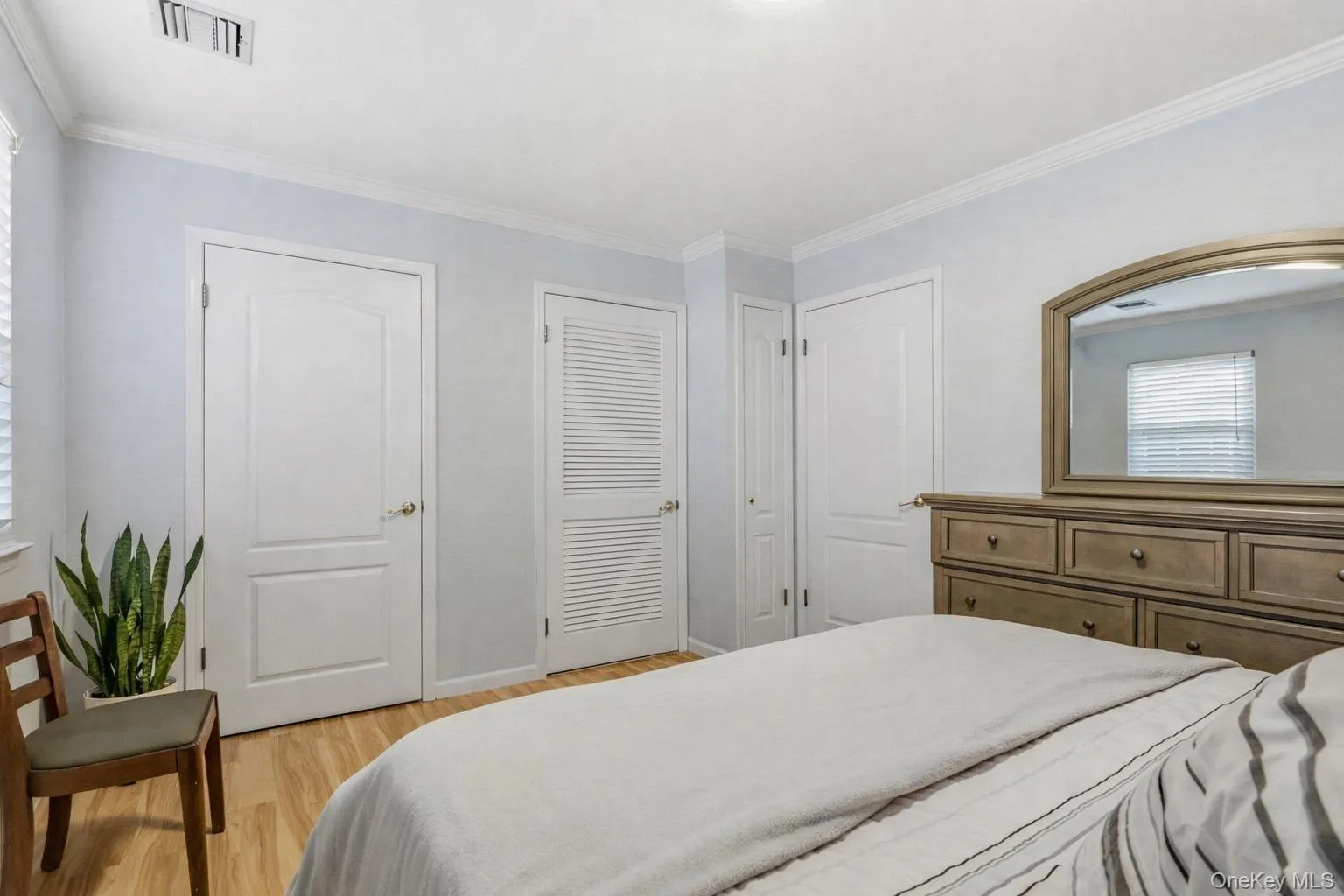 1 Atlantic Avenue, Oyster Bay, NY, 1 Bedroom Bedrooms, 4 Rooms Rooms,1 BathroomBathrooms,Residential Lease,For Rent,Atlantic,0,974884 1 Atlantic Avenue, Oyster Bay, NY, 1 Bedroom Bedrooms, 4 Rooms Rooms,1 BathroomBathrooms,Residential Lease,For Rent,Atlantic,0,974884