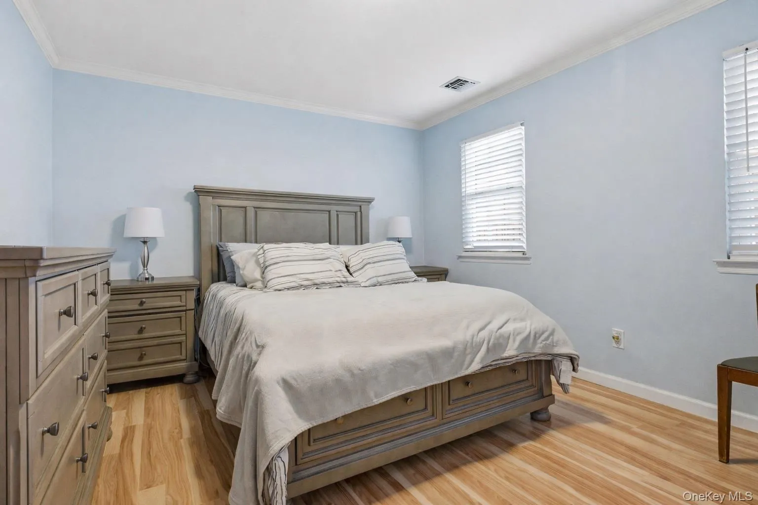 1 Atlantic Avenue, Oyster Bay, NY, 1 Bedroom Bedrooms, 4 Rooms Rooms,1 BathroomBathrooms,Residential Lease,For Rent,Atlantic,0,974884 1 Atlantic Avenue, Oyster Bay, NY, 1 Bedroom Bedrooms, 4 Rooms Rooms,1 BathroomBathrooms,Residential Lease,For Rent,Atlantic,0,974884