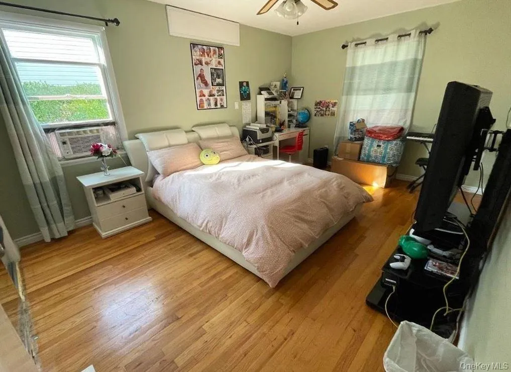 54 Camden Place, Hempstead, NY, 3 Bedrooms Bedrooms, 7 Rooms Rooms,3 BathroomsBathrooms,Residential Lease,For Rent,Camden,0,974904 54 Camden Place, Hempstead, NY, 3 Bedrooms Bedrooms, 7 Rooms Rooms,3 BathroomsBathrooms,Residential Lease,For Rent,Camden,0,974904