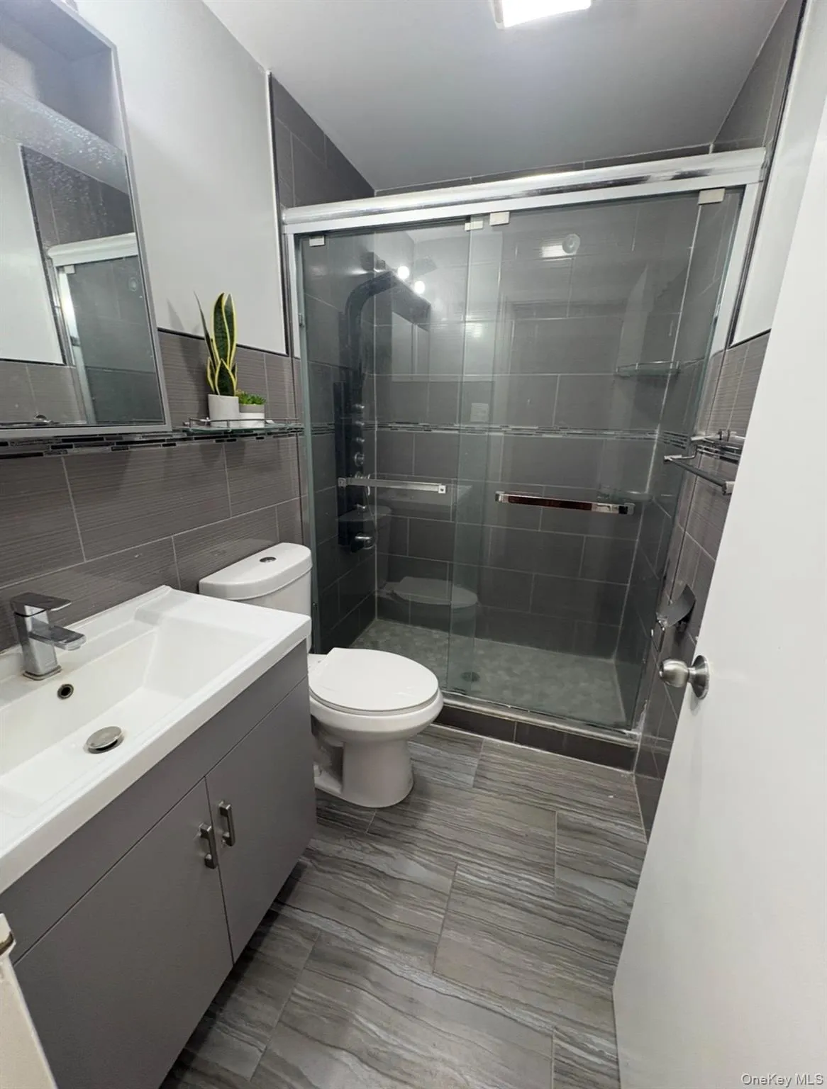 54 Camden Place, Hempstead, NY, 3 Bedrooms Bedrooms, 7 Rooms Rooms,3 BathroomsBathrooms,Residential Lease,For Rent,Camden,0,974904 54 Camden Place, Hempstead, NY, 3 Bedrooms Bedrooms, 7 Rooms Rooms,3 BathroomsBathrooms,Residential Lease,For Rent,Camden,0,974904