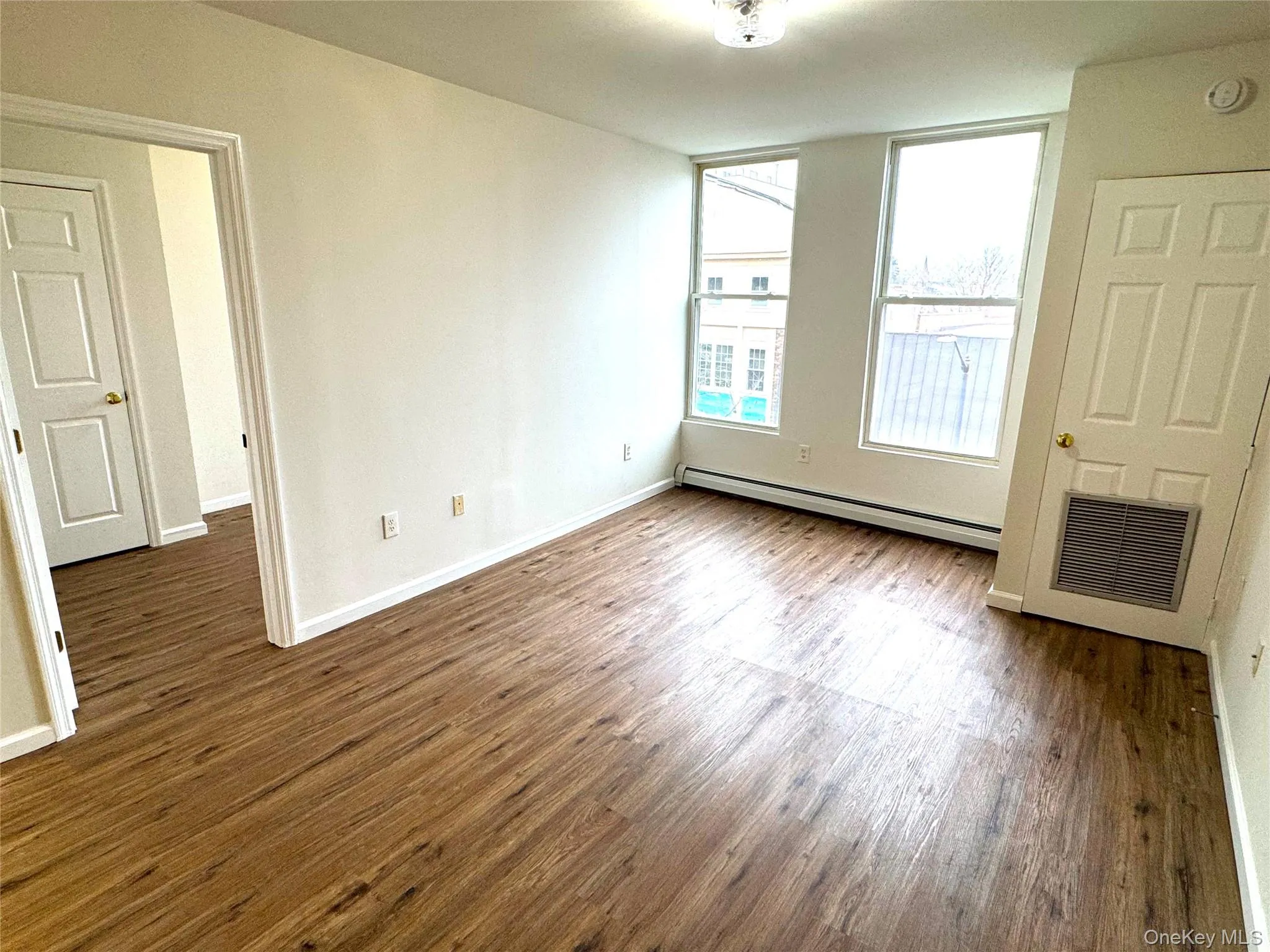 315 Main Street, Poughkeepsie, NY, 1 Bedroom Bedrooms, 3 Rooms Rooms,1 BathroomBathrooms,Residential Lease,For Rent,Main,0,974919 315 Main Street, Poughkeepsie, NY, 1 Bedroom Bedrooms, 3 Rooms Rooms,1 BathroomBathrooms,Residential Lease,For Rent,Main,0,974919