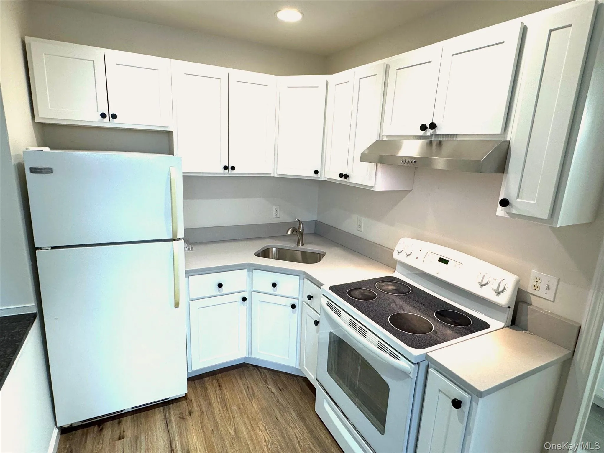 315 Main Street, Poughkeepsie, NY, 1 Bedroom Bedrooms, 3 Rooms Rooms,1 BathroomBathrooms,Residential Lease,For Rent,Main,0,974919 315 Main Street, Poughkeepsie, NY, 1 Bedroom Bedrooms, 3 Rooms Rooms,1 BathroomBathrooms,Residential Lease,For Rent,Main,0,974919