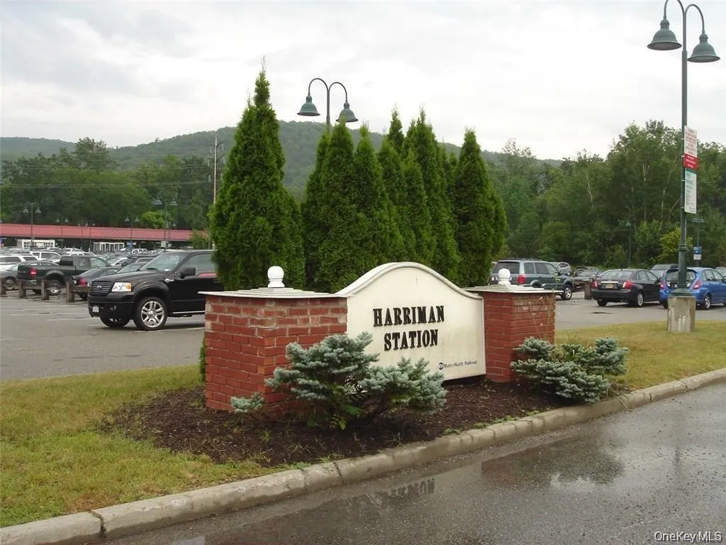 13 Lake Street, Monroe, NY, 3 Bedrooms Bedrooms, 6 Rooms Rooms,1 BathroomBathrooms,Residential Lease,For Rent,Lake,0,974955 13 Lake Street, Monroe, NY, 3 Bedrooms Bedrooms, 6 Rooms Rooms,1 BathroomBathrooms,Residential Lease,For Rent,Lake,0,974955