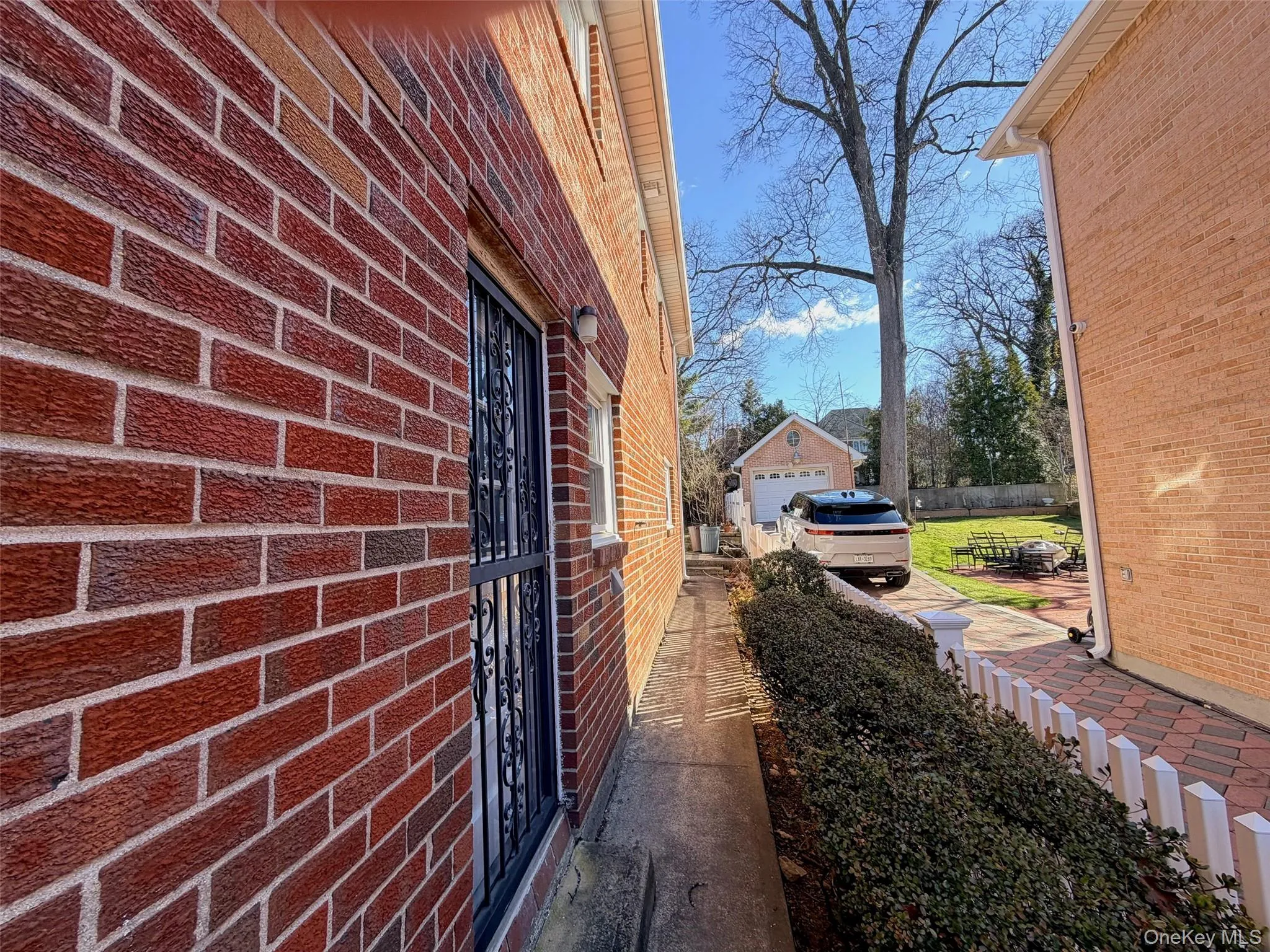 Side Door Entrance Side Door Entrance