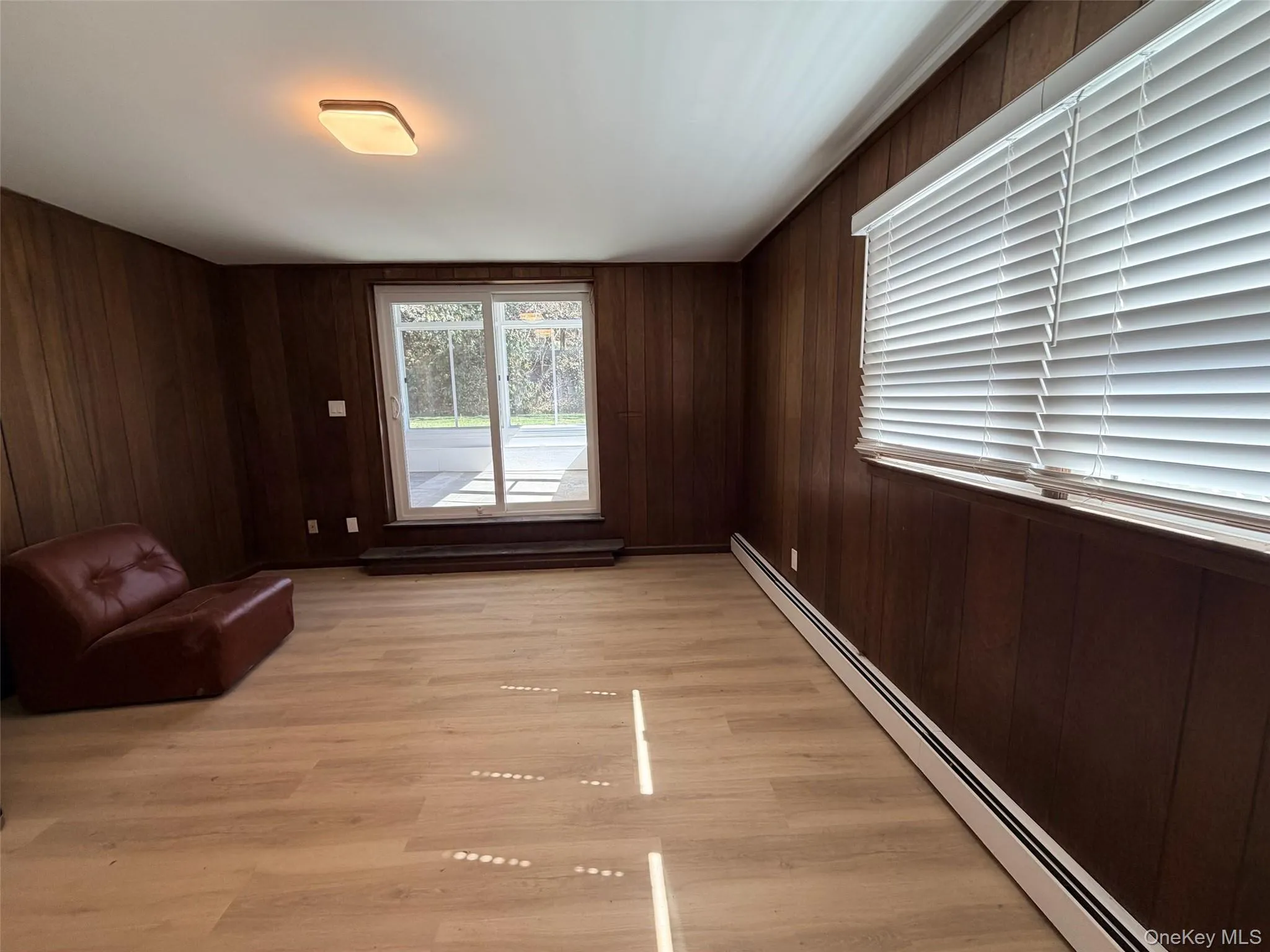 Family Room W Entrance to Sun Room Family Room W Entrance to Sun Room