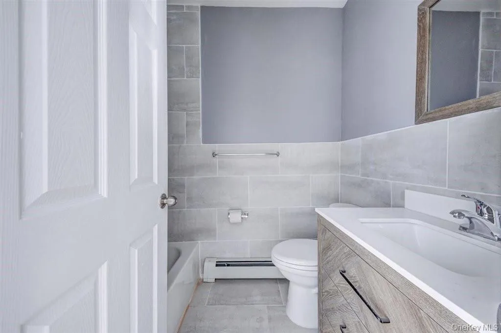 Newly renovated Bathroom with Bathtub/Shower Newly renovated Bathroom with Bathtub/Shower