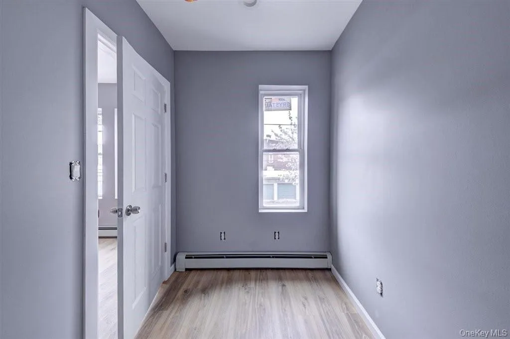 Bonus Room - Can be used as a Guest Room or Office. Bonus Room - Can be used as a Guest Room or Office.