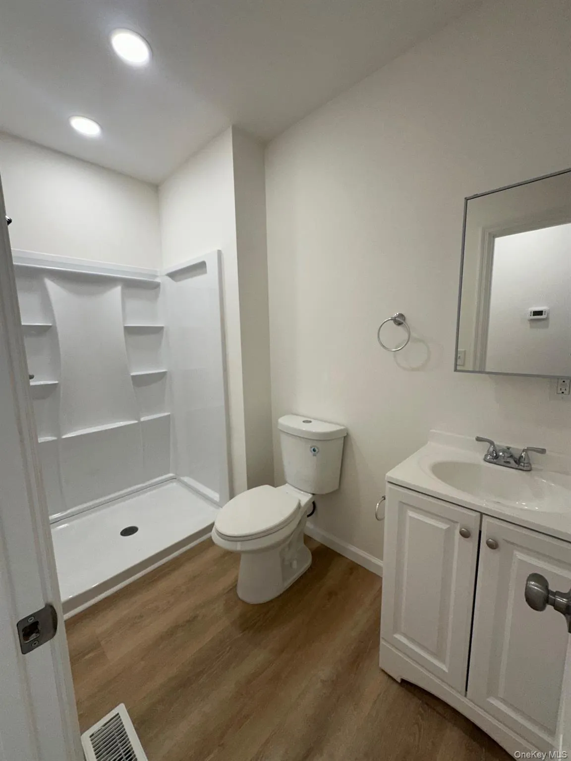 38 Carroll Street, Poughkeepsie, NY, 2 Bedrooms Bedrooms, 4 Rooms Rooms,1 BathroomBathrooms,Residential Lease,For Rent,Carroll,0,974963 38 Carroll Street, Poughkeepsie, NY, 2 Bedrooms Bedrooms, 4 Rooms Rooms,1 BathroomBathrooms,Residential Lease,For Rent,Carroll,0,974963