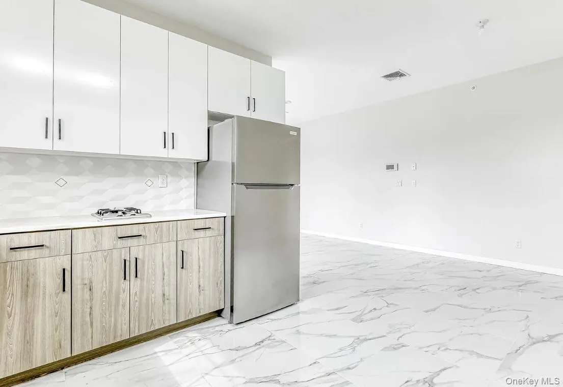 127 Spring Street, Monroe, NY, 3 Bedrooms Bedrooms, 5 Rooms Rooms,2 BathroomsBathrooms,Residential Lease,For Rent,Spring,0,974968 127 Spring Street, Monroe, NY, 3 Bedrooms Bedrooms, 5 Rooms Rooms,2 BathroomsBathrooms,Residential Lease,For Rent,Spring,0,974968