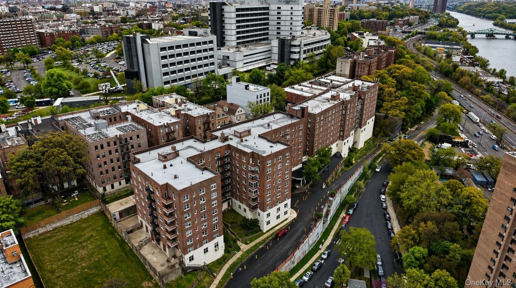 2630 Kingsbridge Terrace, New York, NY, 3 Bedrooms Bedrooms, 5 Rooms Rooms,2 BathroomsBathrooms,Residential,For Rent,Kingsbridge,0,975022 2630 Kingsbridge Terrace, New York, NY, 3 Bedrooms Bedrooms, 5 Rooms Rooms,2 BathroomsBathrooms,Residential,For Rent,Kingsbridge,0,975022