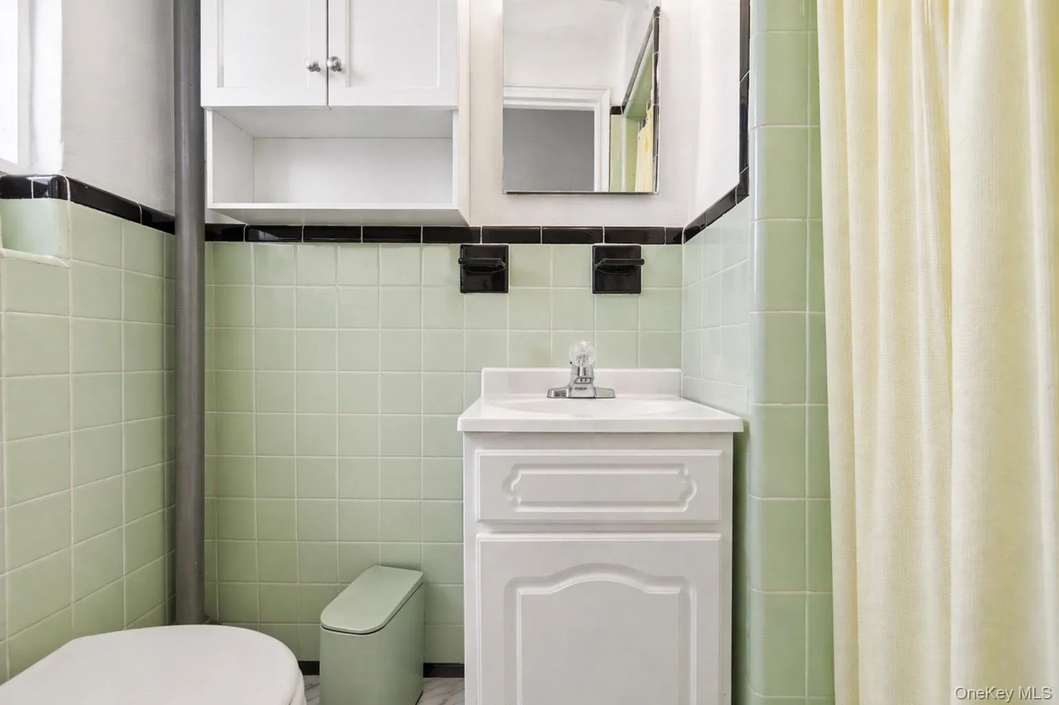 2630 Kingsbridge Terrace, New York, NY, 3 Bedrooms Bedrooms, 5 Rooms Rooms,2 BathroomsBathrooms,Residential,For Rent,Kingsbridge,0,975022 2630 Kingsbridge Terrace, New York, NY, 3 Bedrooms Bedrooms, 5 Rooms Rooms,2 BathroomsBathrooms,Residential,For Rent,Kingsbridge,0,975022