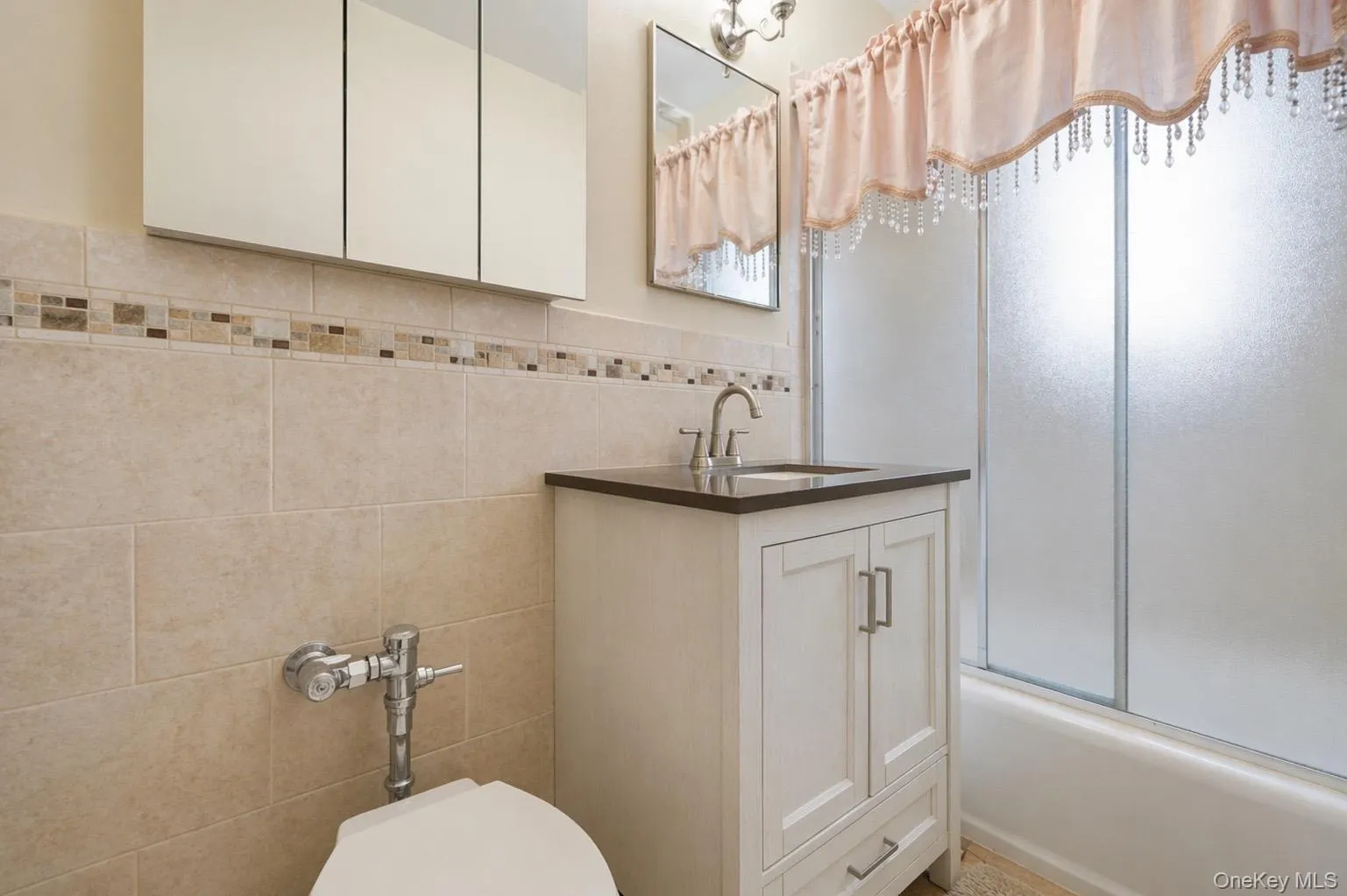 2630 Kingsbridge Terrace, New York, NY, 3 Bedrooms Bedrooms, 5 Rooms Rooms,2 BathroomsBathrooms,Residential,For Rent,Kingsbridge,0,975022 2630 Kingsbridge Terrace, New York, NY, 3 Bedrooms Bedrooms, 5 Rooms Rooms,2 BathroomsBathrooms,Residential,For Rent,Kingsbridge,0,975022