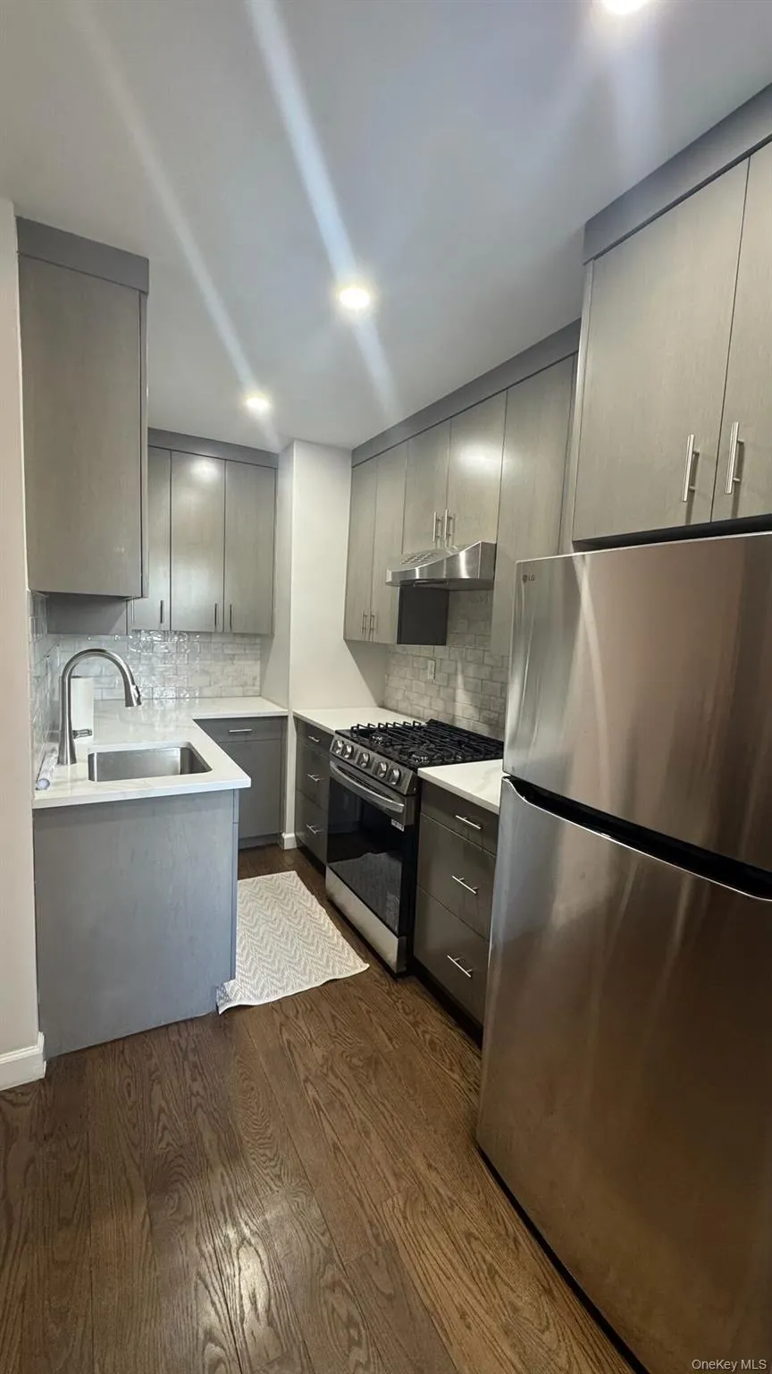 305 Sixth Ave, Pelham, NY, 1 Bedroom Bedrooms, 2 Rooms Rooms,1 BathroomBathrooms,Residential Lease,For Rent,Sixth Ave,0,975032 305 Sixth Ave, Pelham, NY, 1 Bedroom Bedrooms, 2 Rooms Rooms,1 BathroomBathrooms,Residential Lease,For Rent,Sixth Ave,0,975032
