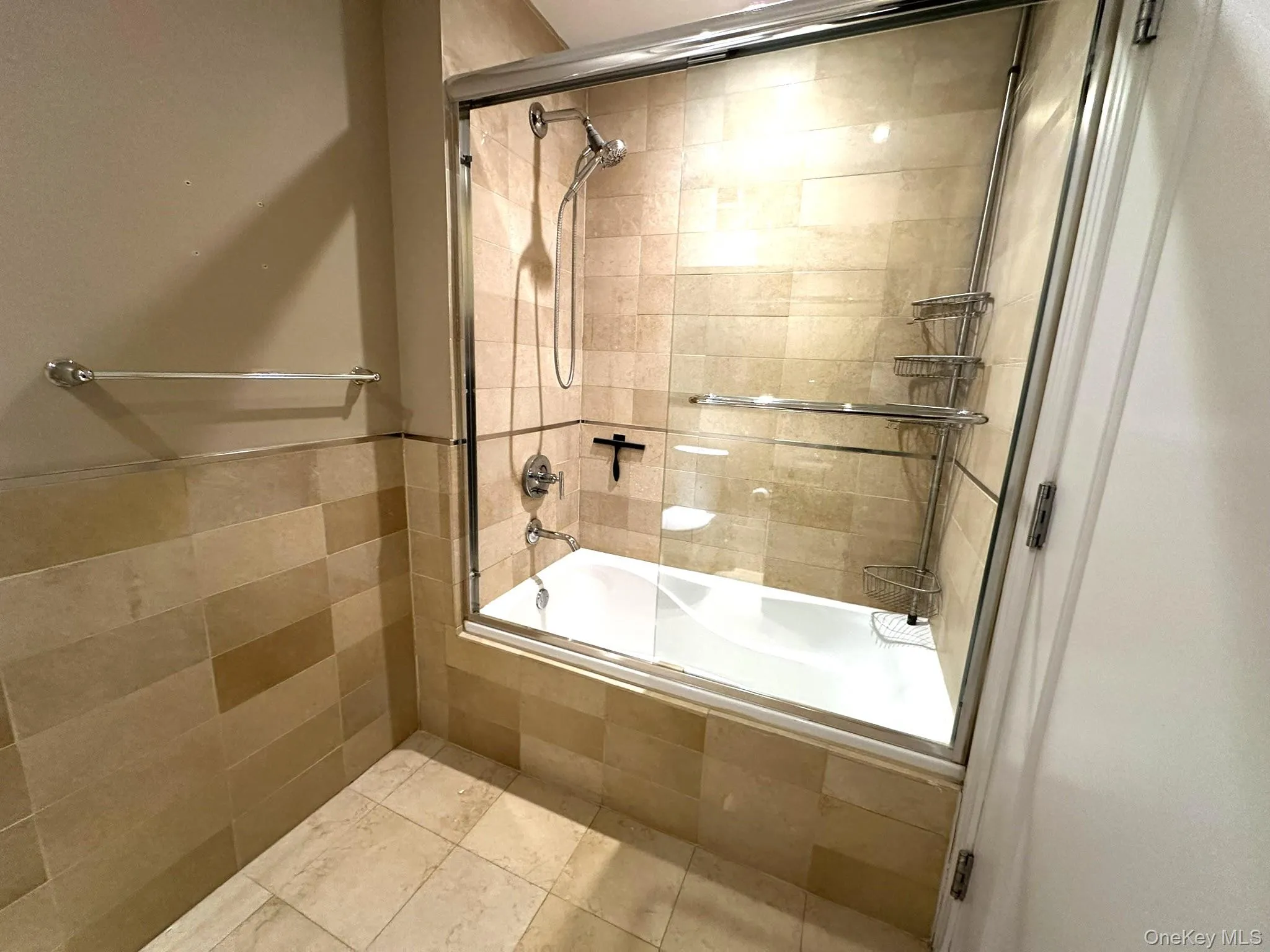 64-05 Yellowstone Boulevard, New York, NY, 1 Bedroom Bedrooms, 2 Rooms Rooms,1 BathroomBathrooms,Residential Lease,For Rent,Yellowstone,0,975048 64-05 Yellowstone Boulevard, New York, NY, 1 Bedroom Bedrooms, 2 Rooms Rooms,1 BathroomBathrooms,Residential Lease,For Rent,Yellowstone,0,975048