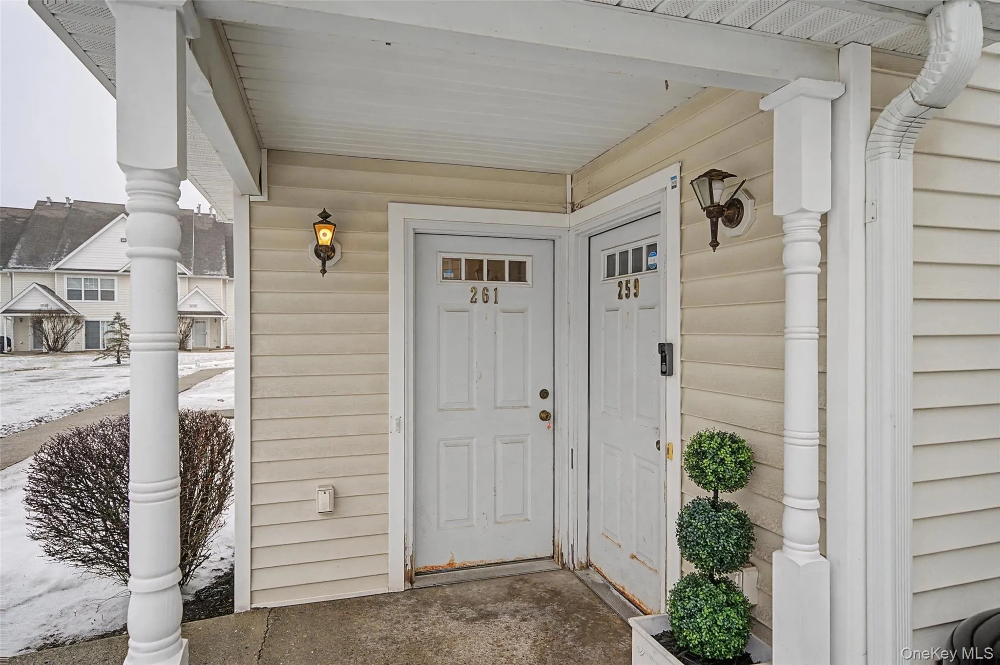 261 Ruth Court, Middletown, NY, 2 Bedrooms Bedrooms, 5 Rooms Rooms,2 BathroomsBathrooms,Residential Lease,For Rent,Ruth,0,975053 261 Ruth Court, Middletown, NY, 2 Bedrooms Bedrooms, 5 Rooms Rooms,2 BathroomsBathrooms,Residential Lease,For Rent,Ruth,0,975053