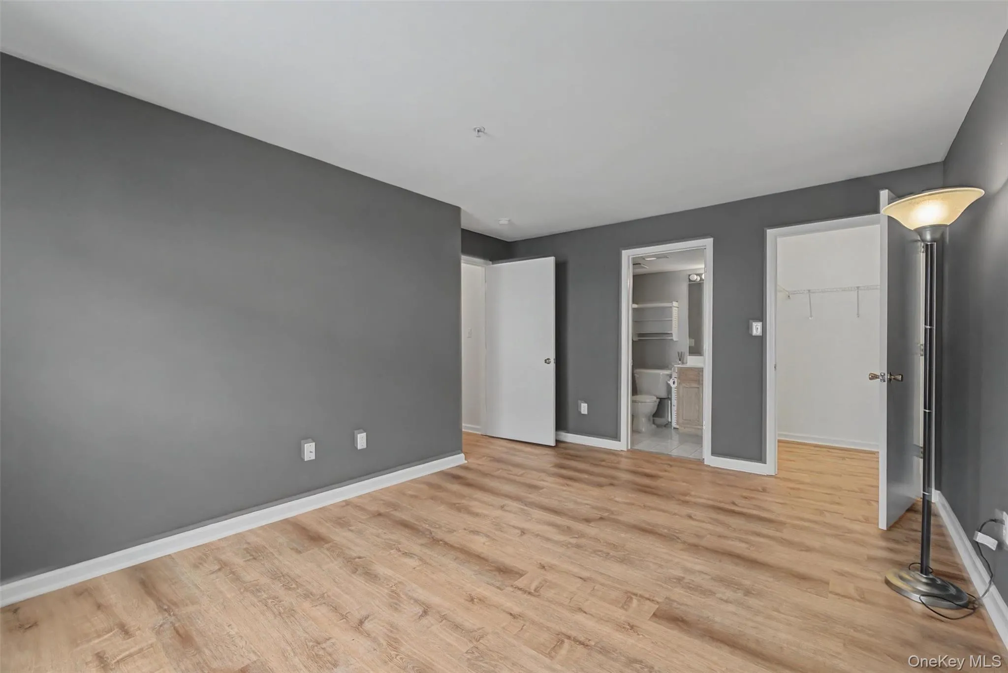 261 Ruth Court, Middletown, NY, 2 Bedrooms Bedrooms, 5 Rooms Rooms,2 BathroomsBathrooms,Residential Lease,For Rent,Ruth,0,975053 261 Ruth Court, Middletown, NY, 2 Bedrooms Bedrooms, 5 Rooms Rooms,2 BathroomsBathrooms,Residential Lease,For Rent,Ruth,0,975053