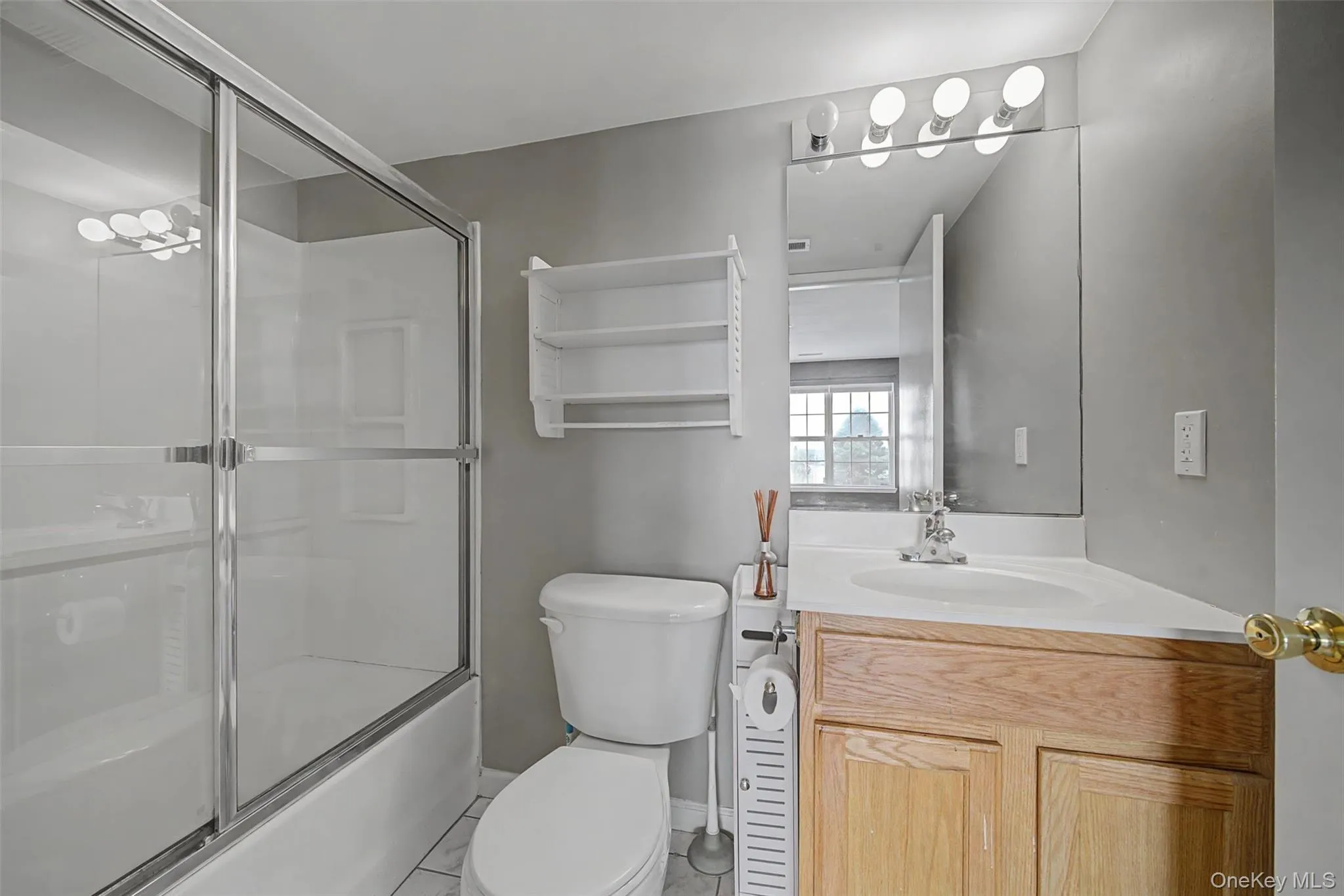 261 Ruth Court, Middletown, NY, 2 Bedrooms Bedrooms, 5 Rooms Rooms,2 BathroomsBathrooms,Residential Lease,For Rent,Ruth,0,975053 261 Ruth Court, Middletown, NY, 2 Bedrooms Bedrooms, 5 Rooms Rooms,2 BathroomsBathrooms,Residential Lease,For Rent,Ruth,0,975053