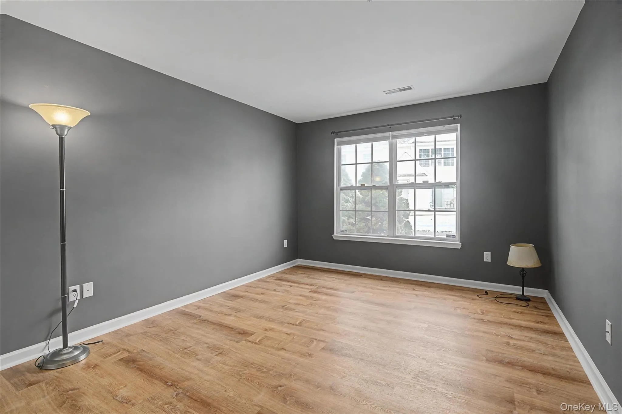 261 Ruth Court, Middletown, NY, 2 Bedrooms Bedrooms, 5 Rooms Rooms,2 BathroomsBathrooms,Residential Lease,For Rent,Ruth,0,975053 261 Ruth Court, Middletown, NY, 2 Bedrooms Bedrooms, 5 Rooms Rooms,2 BathroomsBathrooms,Residential Lease,For Rent,Ruth,0,975053