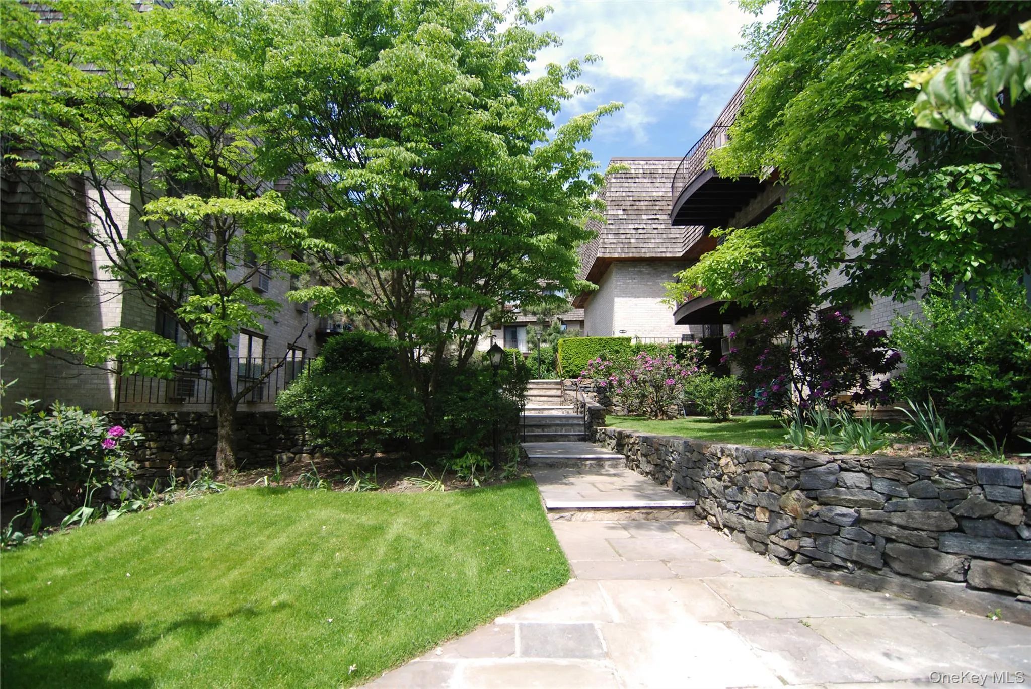555 Central Park Avenue, Scarsdale, NY, 1 Bedroom Bedrooms, 6 Rooms Rooms,1 BathroomBathrooms,Residential Lease,For Rent,Central Park,0,975054 555 Central Park Avenue, Scarsdale, NY, 1 Bedroom Bedrooms, 6 Rooms Rooms,1 BathroomBathrooms,Residential Lease,For Rent,Central Park,0,975054