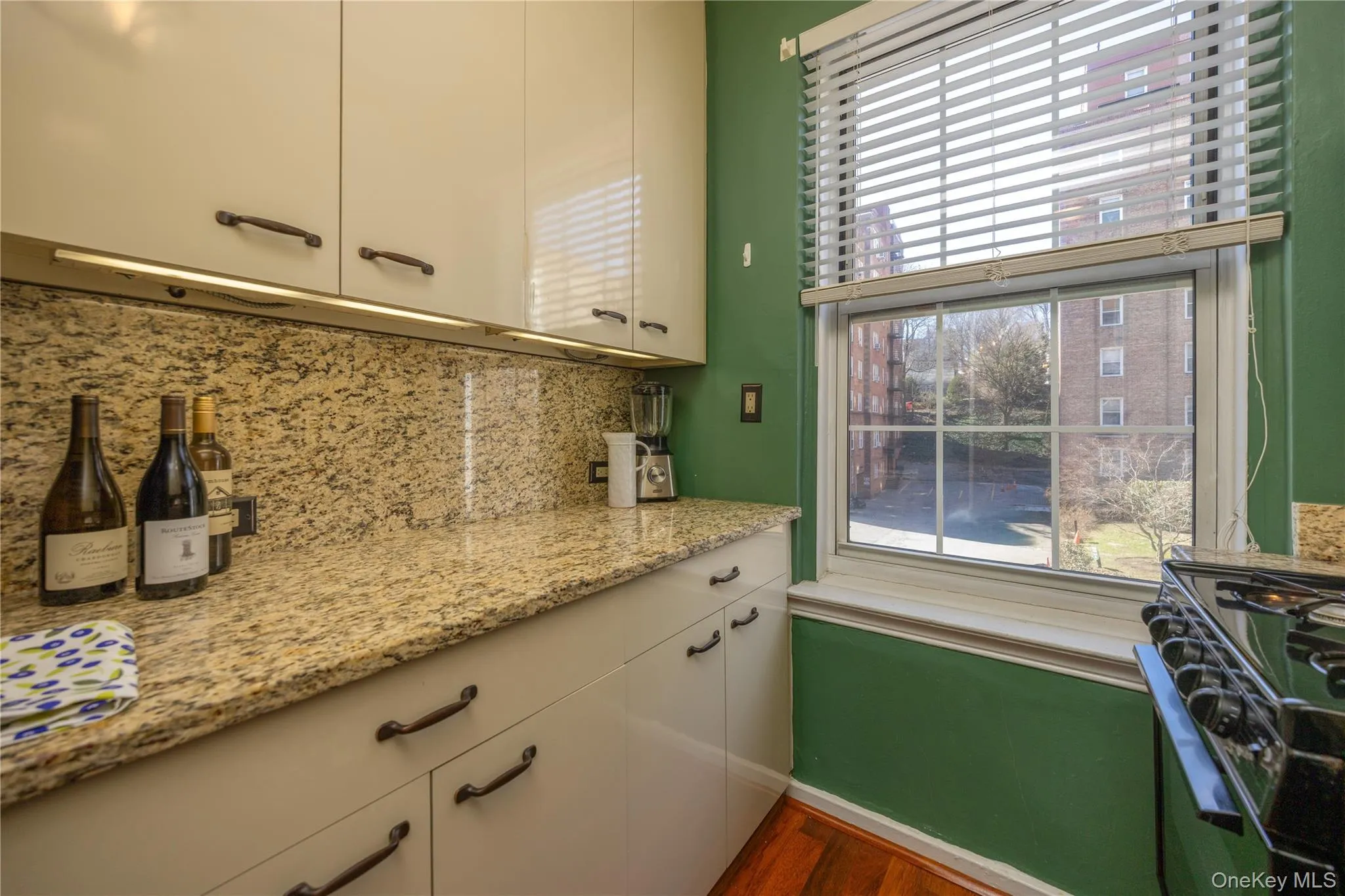 25 Parkview Avenue, Yonkers, NY, 1 Bedroom Bedrooms, 3 Rooms Rooms,1 BathroomBathrooms,Residential Sale,For Rent,Parkview,0,975064 25 Parkview Avenue, Yonkers, NY, 1 Bedroom Bedrooms, 3 Rooms Rooms,1 BathroomBathrooms,Residential Sale,For Rent,Parkview,0,975064