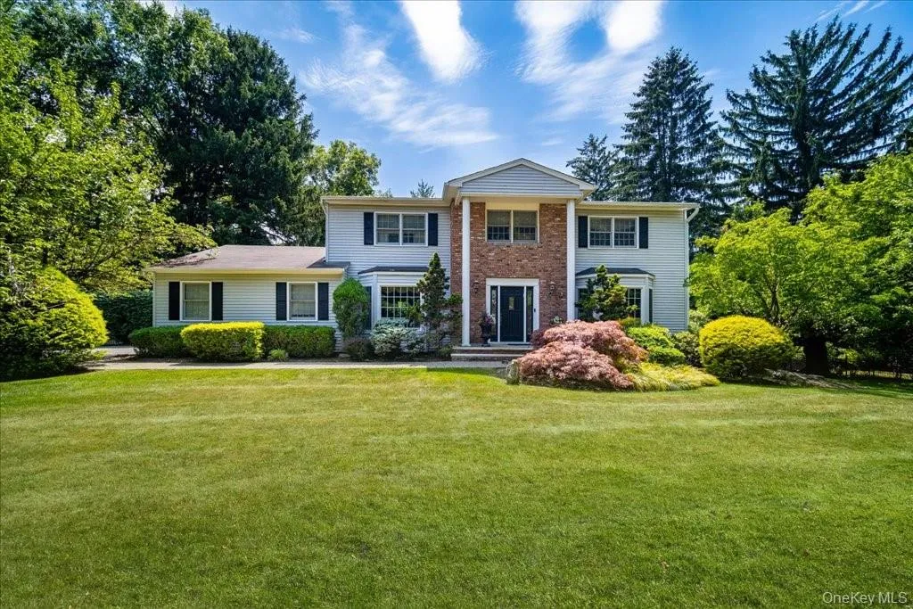 10 Evergreen Court, Ramapo, NY, 5 Bedrooms Bedrooms, 10 Rooms Rooms,2 BathroomsBathrooms,Residential,For Rent,Evergreen,0,975068 10 Evergreen Court, Ramapo, NY, 5 Bedrooms Bedrooms, 10 Rooms Rooms,2 BathroomsBathrooms,Residential,For Rent,Evergreen,0,975068