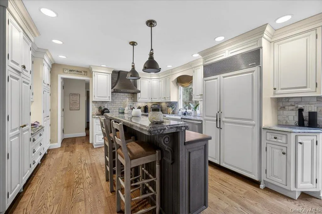 10 Evergreen Court, Ramapo, NY, 5 Bedrooms Bedrooms, 10 Rooms Rooms,2 BathroomsBathrooms,Residential,For Rent,Evergreen,0,975068 10 Evergreen Court, Ramapo, NY, 5 Bedrooms Bedrooms, 10 Rooms Rooms,2 BathroomsBathrooms,Residential,For Rent,Evergreen,0,975068