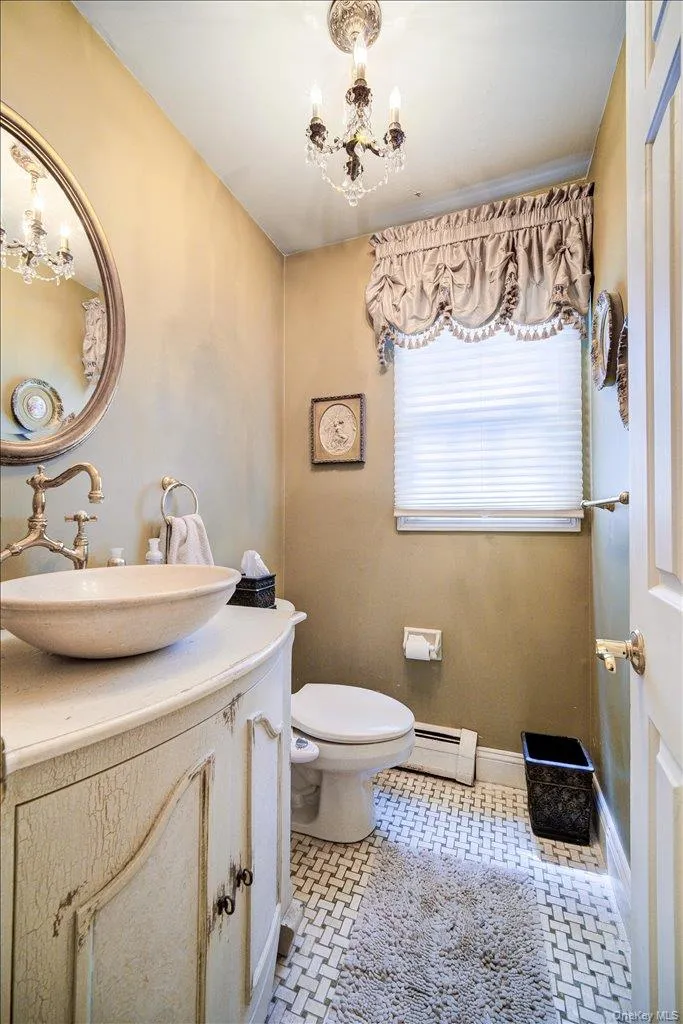 10 Evergreen Court, Ramapo, NY, 5 Bedrooms Bedrooms, 10 Rooms Rooms,2 BathroomsBathrooms,Residential,For Rent,Evergreen,0,975068 10 Evergreen Court, Ramapo, NY, 5 Bedrooms Bedrooms, 10 Rooms Rooms,2 BathroomsBathrooms,Residential,For Rent,Evergreen,0,975068