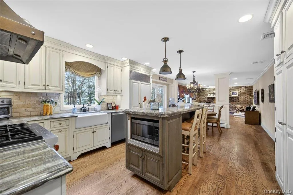 10 Evergreen Court, Ramapo, NY, 5 Bedrooms Bedrooms, 10 Rooms Rooms,2 BathroomsBathrooms,Residential,For Rent,Evergreen,0,975068 10 Evergreen Court, Ramapo, NY, 5 Bedrooms Bedrooms, 10 Rooms Rooms,2 BathroomsBathrooms,Residential,For Rent,Evergreen,0,975068