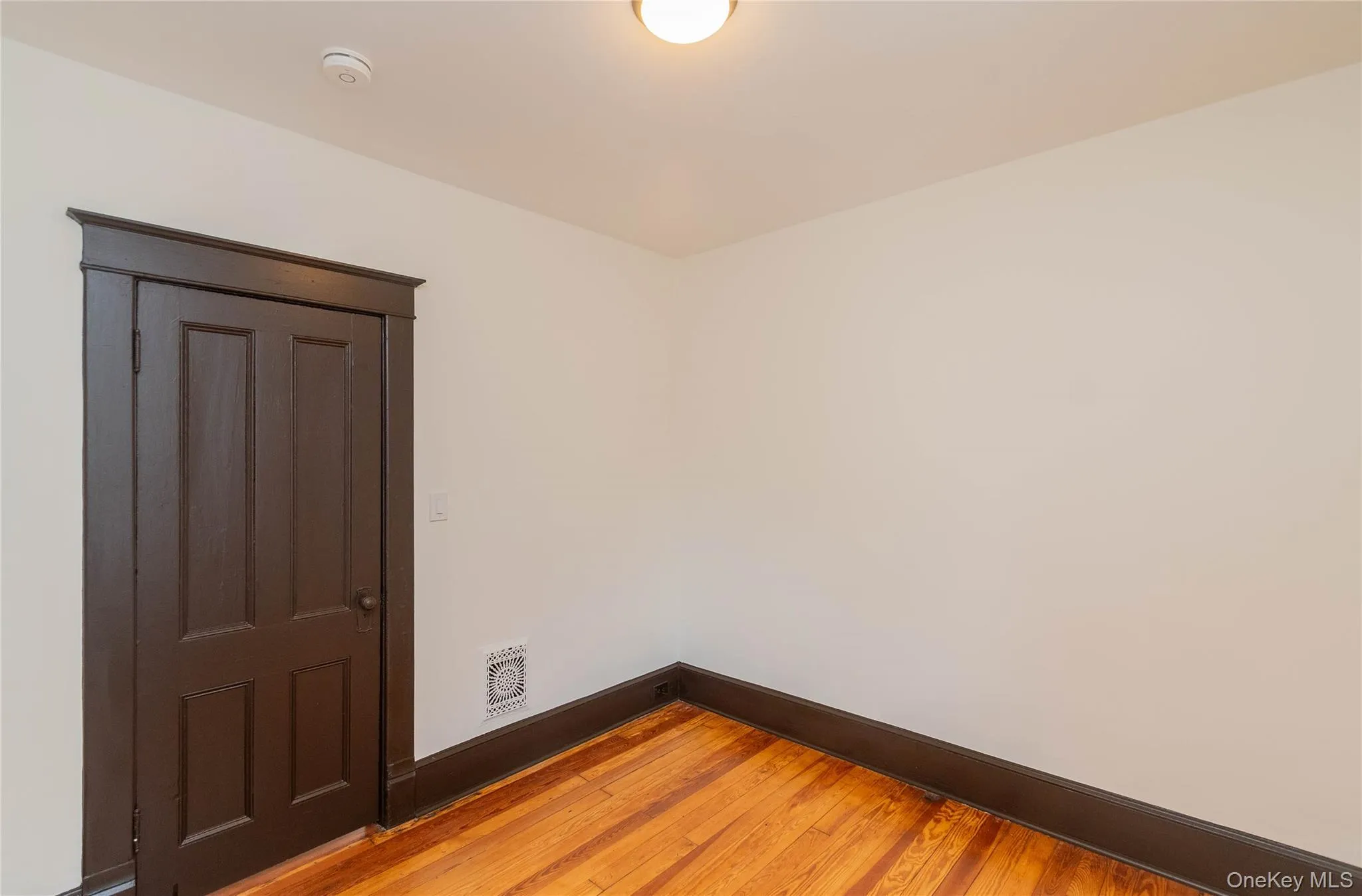 15 Taylor Avenue, Poughkeepsie, NY, 2 Bedrooms Bedrooms, 4 Rooms Rooms,1 BathroomBathrooms,Residential Lease,For Rent,Taylor,0,975081 15 Taylor Avenue, Poughkeepsie, NY, 2 Bedrooms Bedrooms, 4 Rooms Rooms,1 BathroomBathrooms,Residential Lease,For Rent,Taylor,0,975081