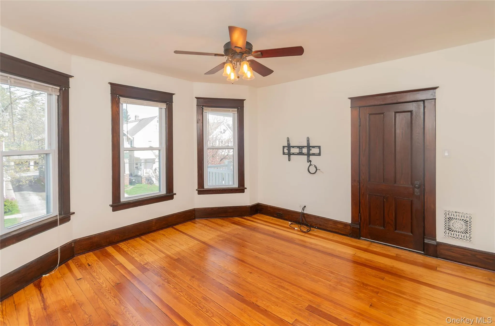 15 Taylor Avenue, Poughkeepsie, NY, 2 Bedrooms Bedrooms, 4 Rooms Rooms,1 BathroomBathrooms,Residential Lease,For Rent,Taylor,0,975081 15 Taylor Avenue, Poughkeepsie, NY, 2 Bedrooms Bedrooms, 4 Rooms Rooms,1 BathroomBathrooms,Residential Lease,For Rent,Taylor,0,975081
