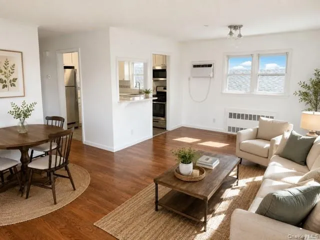 77 Kentucky Street, Long Beach, NY, 3 Bedrooms Bedrooms, 6 Rooms Rooms,1 BathroomBathrooms,Residential Lease,For Rent,Kentucky,0,975093 77 Kentucky Street, Long Beach, NY, 3 Bedrooms Bedrooms, 6 Rooms Rooms,1 BathroomBathrooms,Residential Lease,For Rent,Kentucky,0,975093