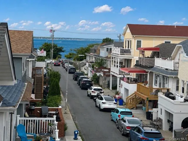 77 Kentucky Street, Long Beach, NY, 3 Bedrooms Bedrooms, 6 Rooms Rooms,1 BathroomBathrooms,Residential Lease,For Rent,Kentucky,0,975093 77 Kentucky Street, Long Beach, NY, 3 Bedrooms Bedrooms, 6 Rooms Rooms,1 BathroomBathrooms,Residential Lease,For Rent,Kentucky,0,975093