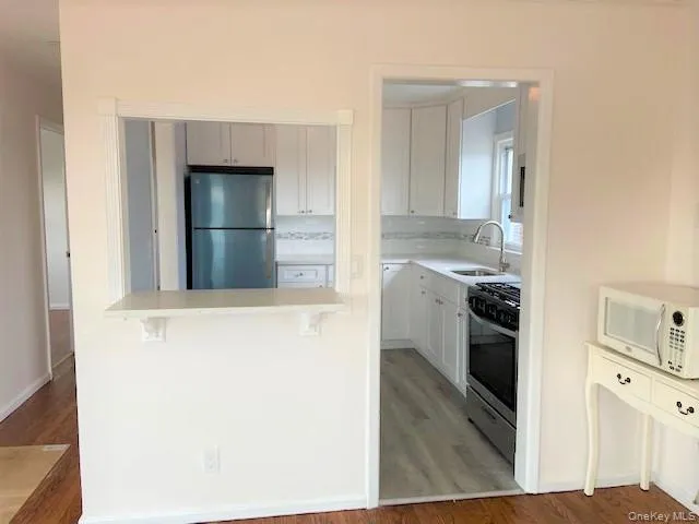 77 Kentucky Street, Long Beach, NY, 3 Bedrooms Bedrooms, 6 Rooms Rooms,1 BathroomBathrooms,Residential Lease,For Rent,Kentucky,0,975093 77 Kentucky Street, Long Beach, NY, 3 Bedrooms Bedrooms, 6 Rooms Rooms,1 BathroomBathrooms,Residential Lease,For Rent,Kentucky,0,975093