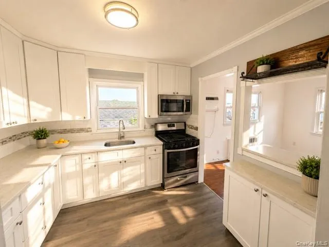 77 Kentucky Street, Long Beach, NY, 3 Bedrooms Bedrooms, 6 Rooms Rooms,1 BathroomBathrooms,Residential Lease,For Rent,Kentucky,0,975093 77 Kentucky Street, Long Beach, NY, 3 Bedrooms Bedrooms, 6 Rooms Rooms,1 BathroomBathrooms,Residential Lease,For Rent,Kentucky,0,975093