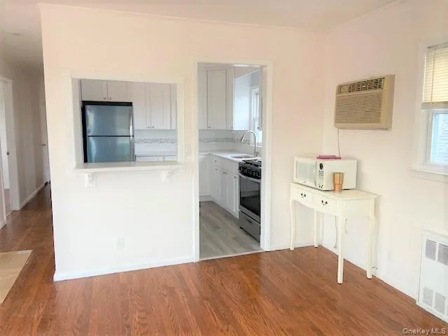 77 Kentucky Street, Long Beach, NY, 3 Bedrooms Bedrooms, 6 Rooms Rooms,1 BathroomBathrooms,Residential Lease,For Rent,Kentucky,0,975093 77 Kentucky Street, Long Beach, NY, 3 Bedrooms Bedrooms, 6 Rooms Rooms,1 BathroomBathrooms,Residential Lease,For Rent,Kentucky,0,975093