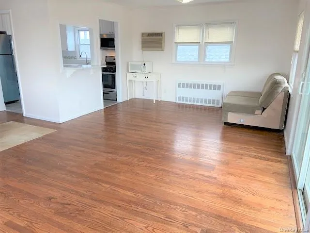 77 Kentucky Street, Long Beach, NY, 3 Bedrooms Bedrooms, 6 Rooms Rooms,1 BathroomBathrooms,Residential Lease,For Rent,Kentucky,0,975093 77 Kentucky Street, Long Beach, NY, 3 Bedrooms Bedrooms, 6 Rooms Rooms,1 BathroomBathrooms,Residential Lease,For Rent,Kentucky,0,975093