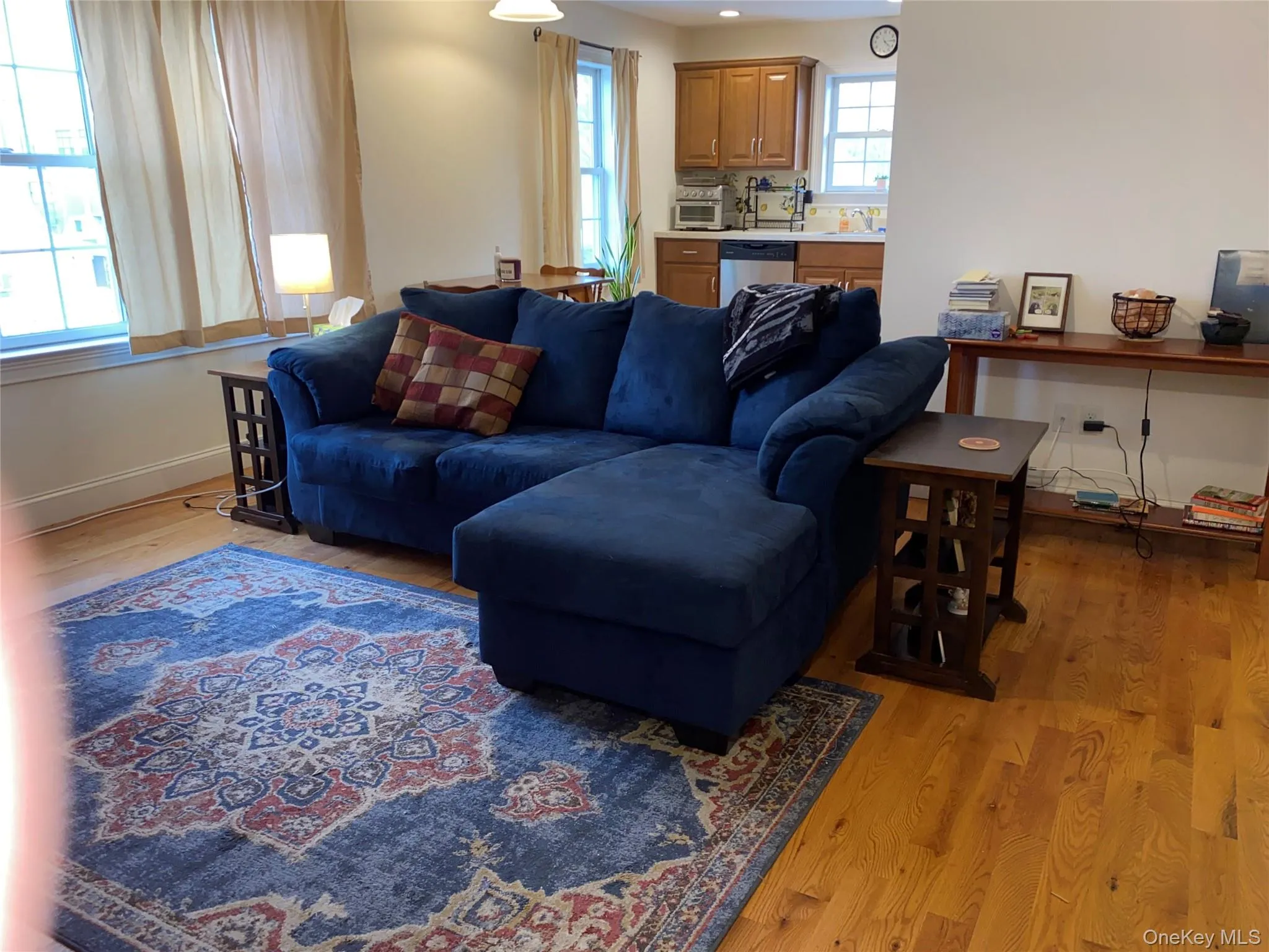 27 Main Street, Warwick (town), NY, 2 Bedrooms Bedrooms, 4 Rooms Rooms,1 BathroomBathrooms,Residential Lease,For Rent,Main,0,975094 27 Main Street, Warwick (town), NY, 2 Bedrooms Bedrooms, 4 Rooms Rooms,1 BathroomBathrooms,Residential Lease,For Rent,Main,0,975094