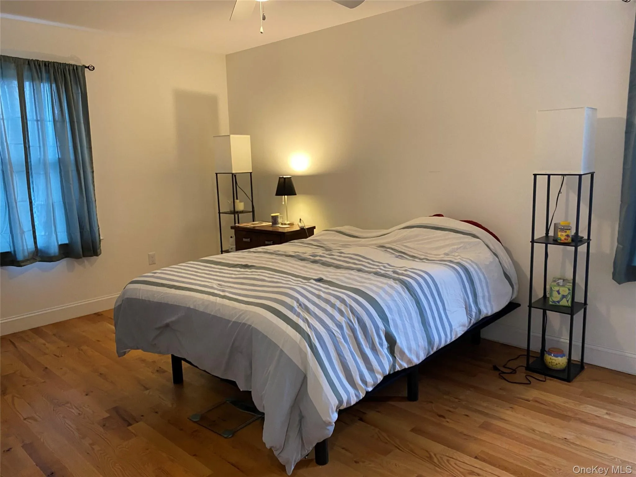 27 Main Street, Warwick (town), NY, 2 Bedrooms Bedrooms, 4 Rooms Rooms,1 BathroomBathrooms,Residential Lease,For Rent,Main,0,975094 27 Main Street, Warwick (town), NY, 2 Bedrooms Bedrooms, 4 Rooms Rooms,1 BathroomBathrooms,Residential Lease,For Rent,Main,0,975094