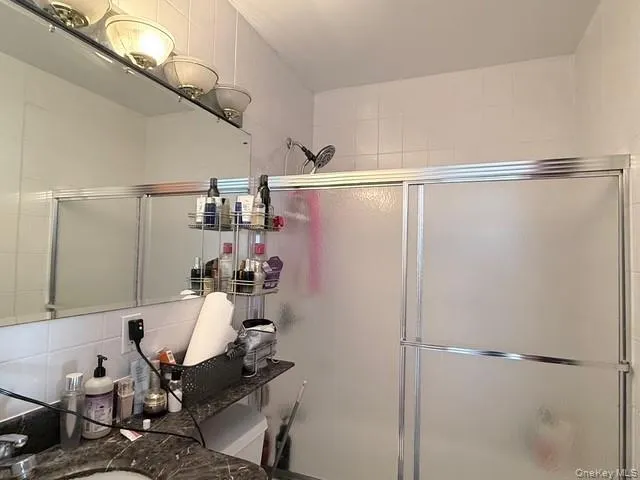 14218 38th Avenue, New York, NY, 2 Bedrooms Bedrooms, 5 Rooms Rooms,2 BathroomsBathrooms,Residential,For Rent,38th,0,975105 14218 38th Avenue, New York, NY, 2 Bedrooms Bedrooms, 5 Rooms Rooms,2 BathroomsBathrooms,Residential,For Rent,38th,0,975105