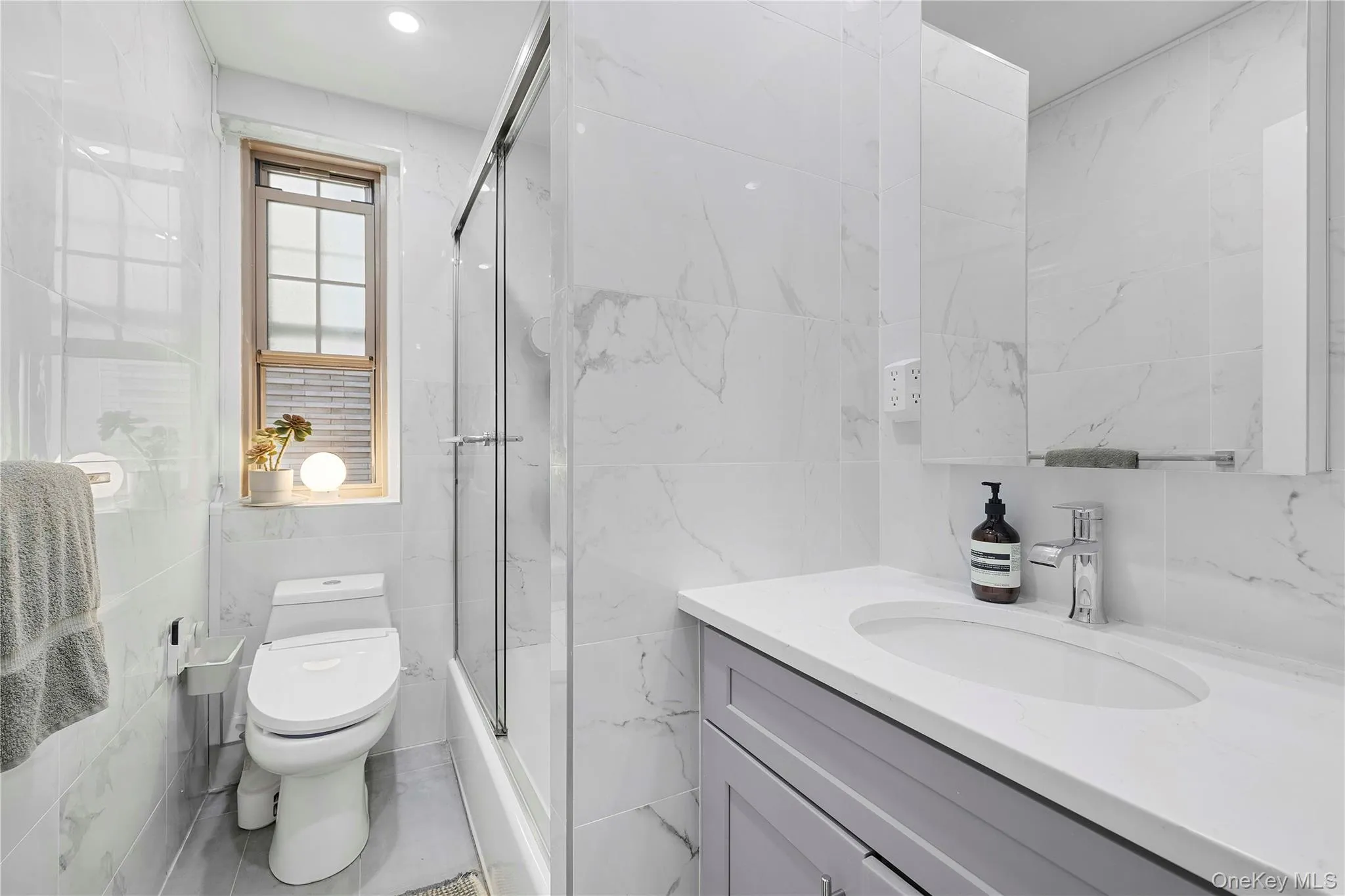 1100 Grand Concourse, New York, NY, 2 Bedrooms Bedrooms, 4 Rooms Rooms,1 BathroomBathrooms,Residential,For Rent,Grand Concourse,0,975128 1100 Grand Concourse, New York, NY, 2 Bedrooms Bedrooms, 4 Rooms Rooms,1 BathroomBathrooms,Residential,For Rent,Grand Concourse,0,975128