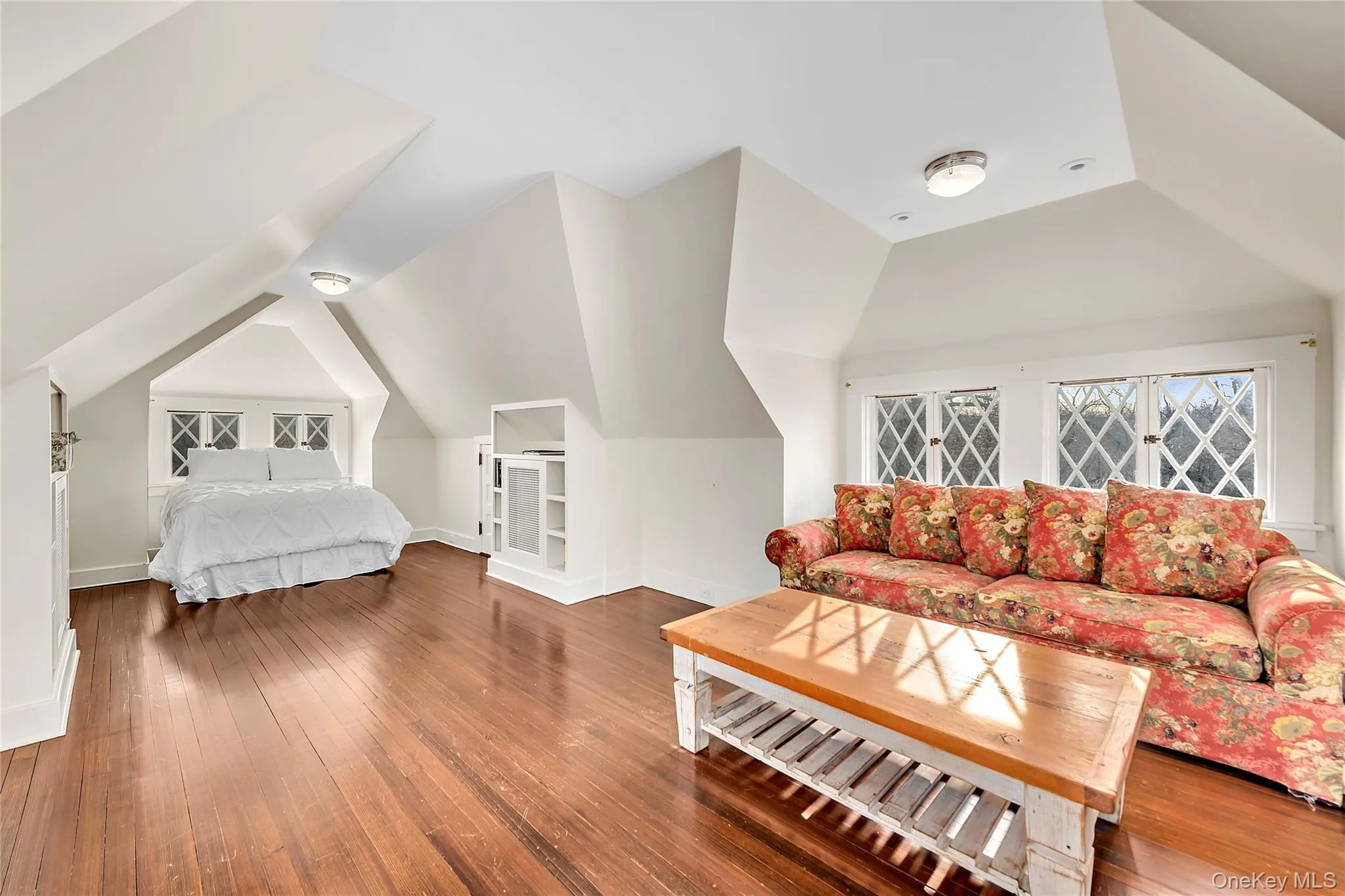 270 Guard Hill Road, Bedford, NY, 7 Bedrooms Bedrooms, 18 Rooms Rooms,7 BathroomsBathrooms,Residential Lease,For Rent,Guard Hill,0,975162 270 Guard Hill Road, Bedford, NY, 7 Bedrooms Bedrooms, 18 Rooms Rooms,7 BathroomsBathrooms,Residential Lease,For Rent,Guard Hill,0,975162