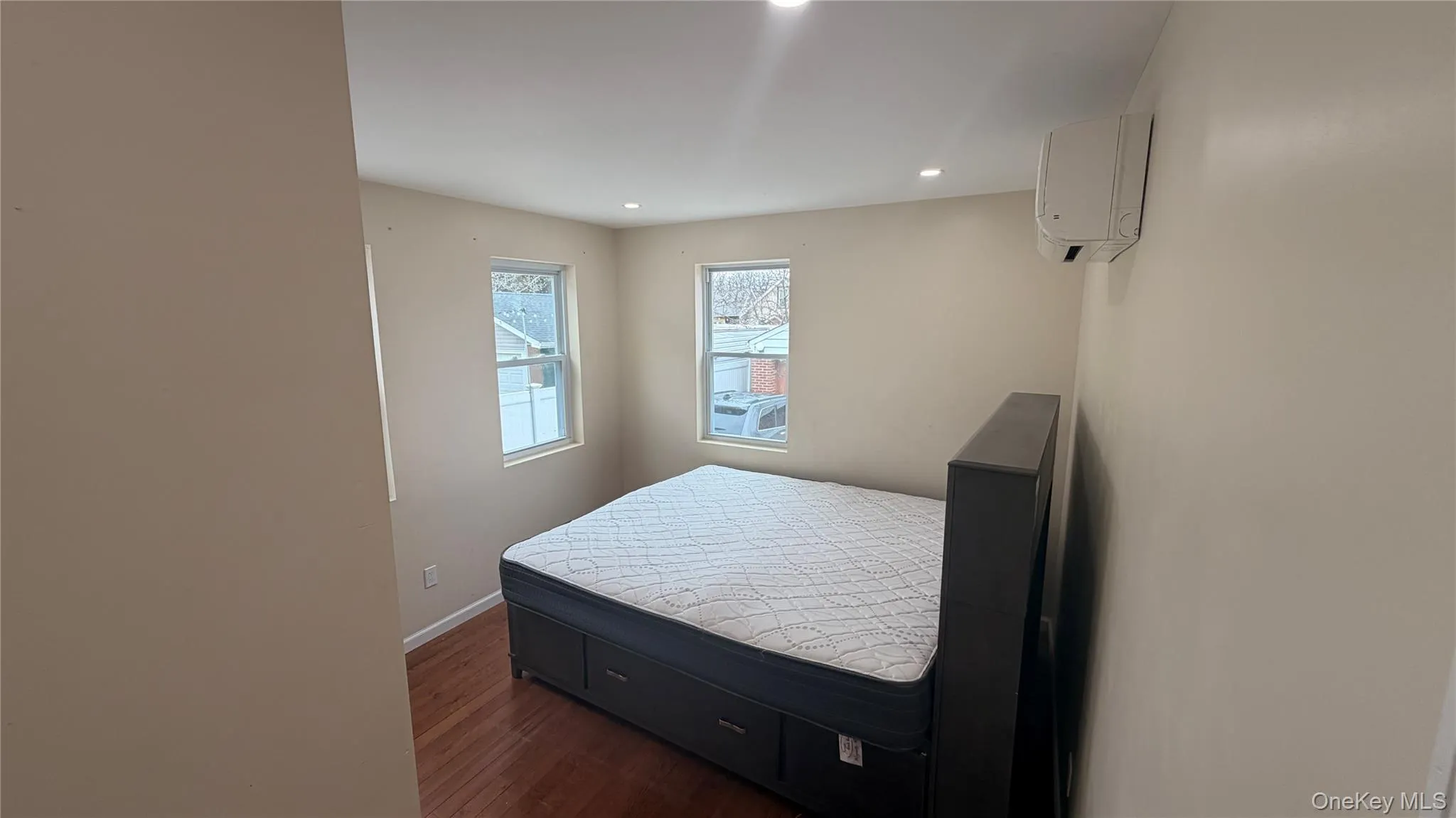 14435 224th Street, New York, NY, 3 Bedrooms Bedrooms, 9 Rooms Rooms,2 BathroomsBathrooms,Residential Lease,For Rent,224th,0,975163 14435 224th Street, New York, NY, 3 Bedrooms Bedrooms, 9 Rooms Rooms,2 BathroomsBathrooms,Residential Lease,For Rent,224th,0,975163