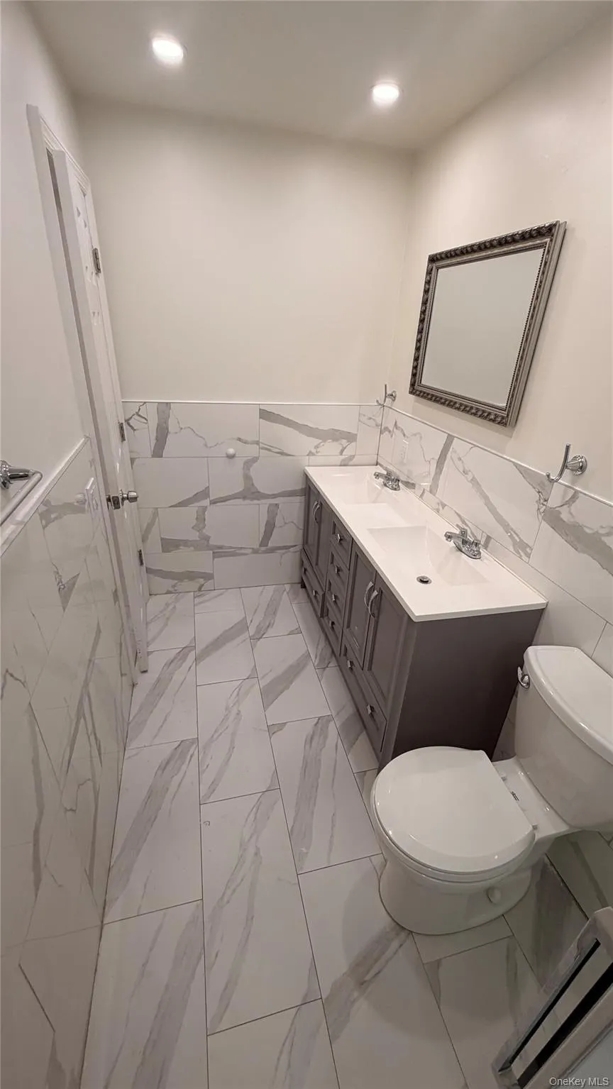 14435 224th Street, New York, NY, 3 Bedrooms Bedrooms, 9 Rooms Rooms,2 BathroomsBathrooms,Residential Lease,For Rent,224th,0,975163 14435 224th Street, New York, NY, 3 Bedrooms Bedrooms, 9 Rooms Rooms,2 BathroomsBathrooms,Residential Lease,For Rent,224th,0,975163