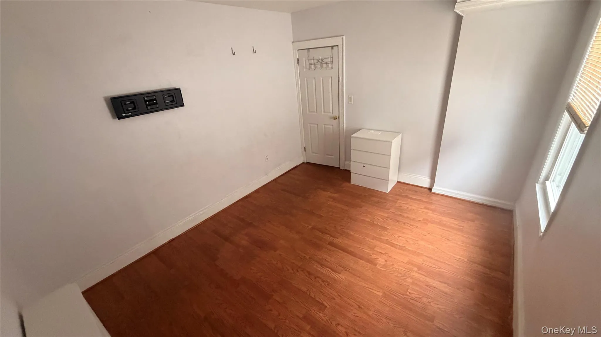 14435 224th Street, New York, NY, 3 Bedrooms Bedrooms, 9 Rooms Rooms,2 BathroomsBathrooms,Residential Lease,For Rent,224th,0,975163 14435 224th Street, New York, NY, 3 Bedrooms Bedrooms, 9 Rooms Rooms,2 BathroomsBathrooms,Residential Lease,For Rent,224th,0,975163