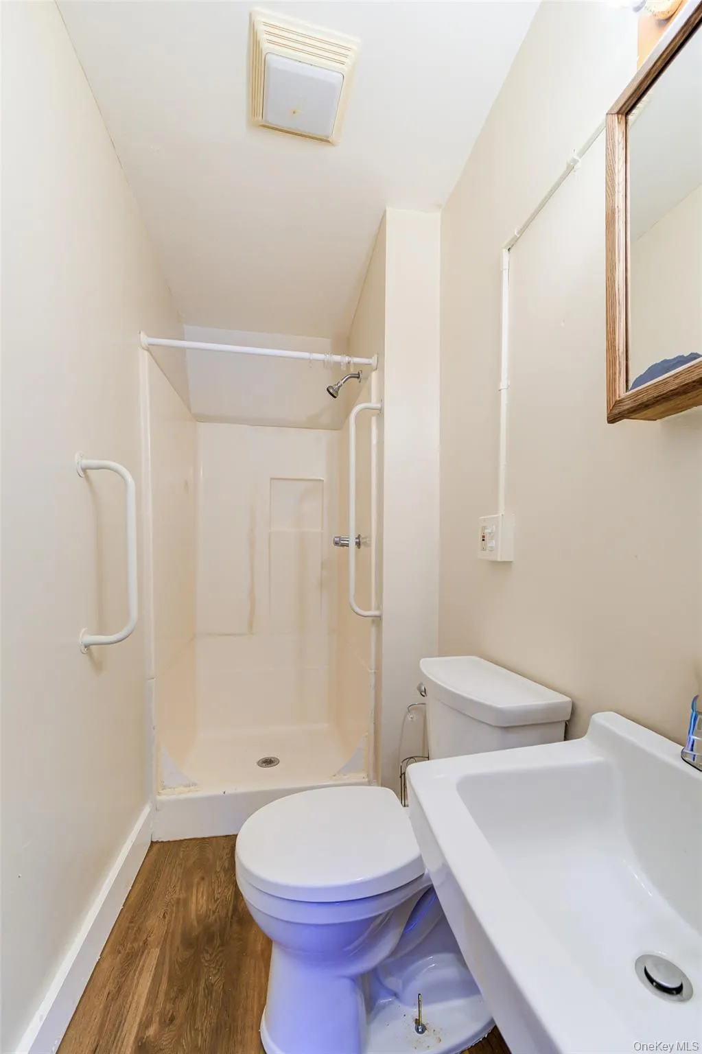 82 Sprague Avenue, Middletown, NY, 2 Bedrooms Bedrooms, 4 Rooms Rooms,2 BathroomsBathrooms,Residential Lease,For Rent,Sprague,0,975173 82 Sprague Avenue, Middletown, NY, 2 Bedrooms Bedrooms, 4 Rooms Rooms,2 BathroomsBathrooms,Residential Lease,For Rent,Sprague,0,975173