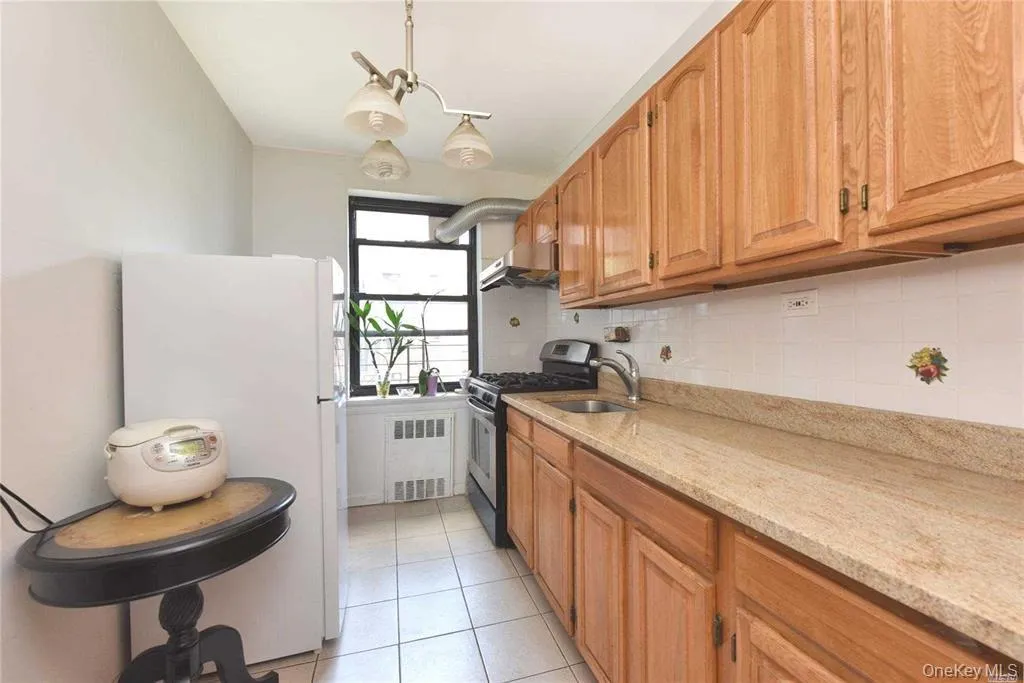 141-16 25th Road, New York, NY, 1 Bedroom Bedrooms, 4 Rooms Rooms,1 BathroomBathrooms,Residential,For Rent,25th,0,KEY975187 141-16 25th Road, New York, NY, 1 Bedroom Bedrooms, 4 Rooms Rooms,1 BathroomBathrooms,Residential,For Rent,25th,0,KEY975187