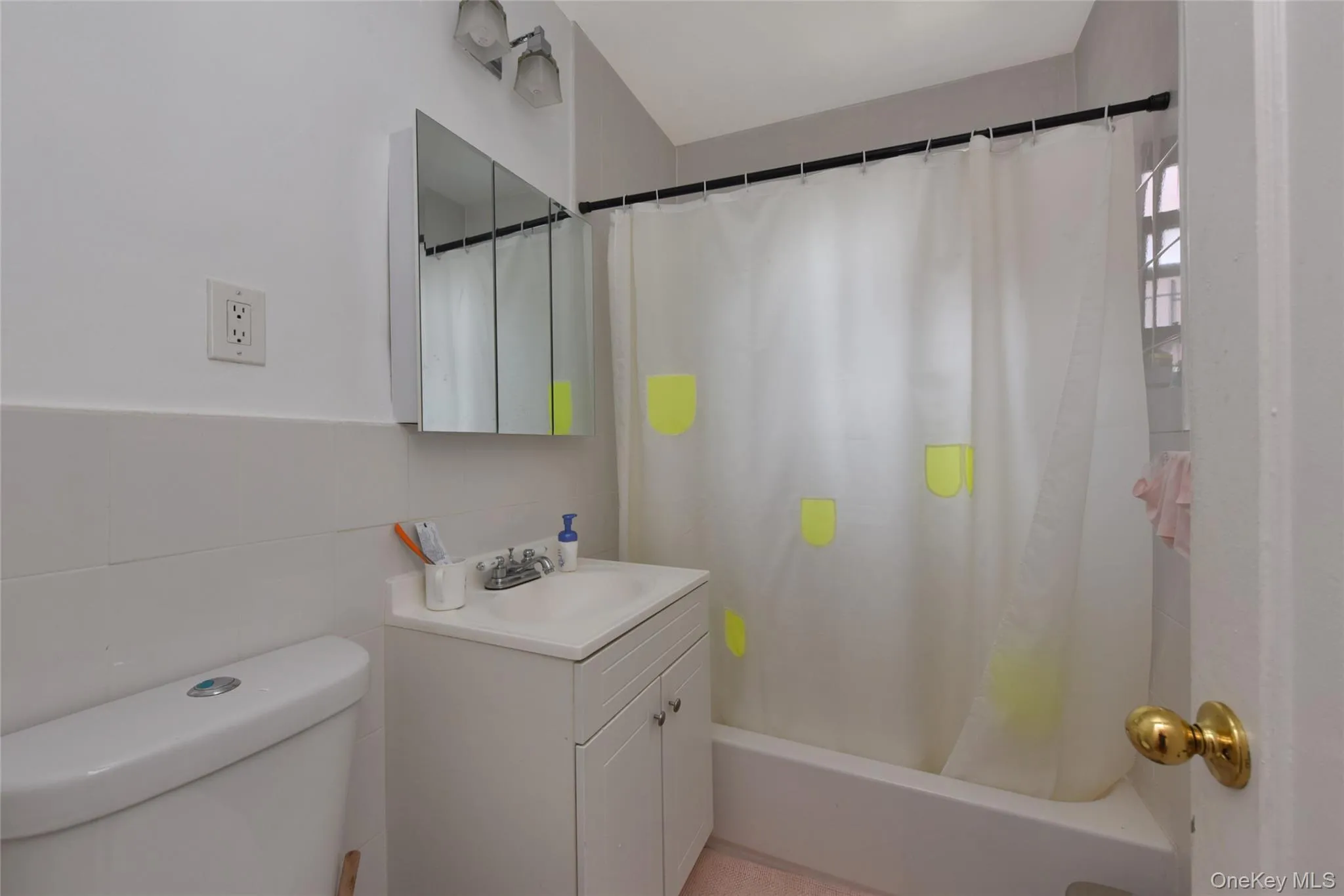 141-16 25th Road, New York, NY, 1 Bedroom Bedrooms, 4 Rooms Rooms,1 BathroomBathrooms,Residential,For Rent,25th,0,KEY975187 141-16 25th Road, New York, NY, 1 Bedroom Bedrooms, 4 Rooms Rooms,1 BathroomBathrooms,Residential,For Rent,25th,0,KEY975187