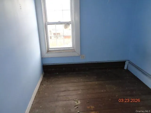 19 10th Road, New York, NY, 2 Bedrooms Bedrooms, 5 Rooms Rooms,1 BathroomBathrooms,Residential,For Rent,10th,0,975190 19 10th Road, New York, NY, 2 Bedrooms Bedrooms, 5 Rooms Rooms,1 BathroomBathrooms,Residential,For Rent,10th,0,975190