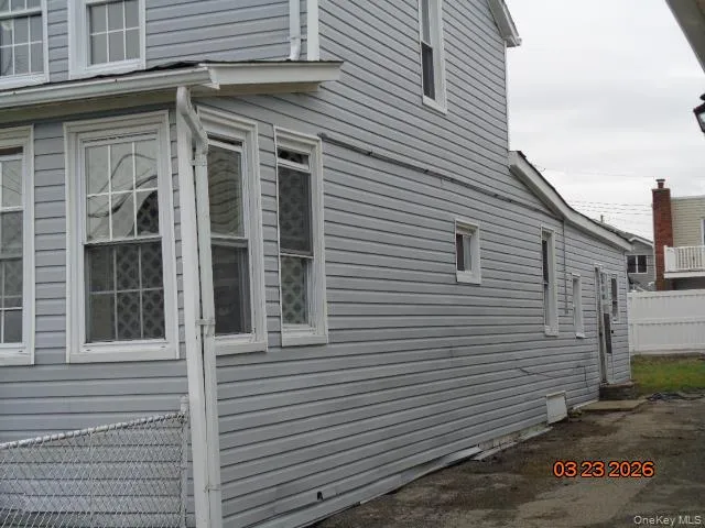 19 10th Road, New York, NY, 2 Bedrooms Bedrooms, 5 Rooms Rooms,1 BathroomBathrooms,Residential,For Rent,10th,0,975190 19 10th Road, New York, NY, 2 Bedrooms Bedrooms, 5 Rooms Rooms,1 BathroomBathrooms,Residential,For Rent,10th,0,975190